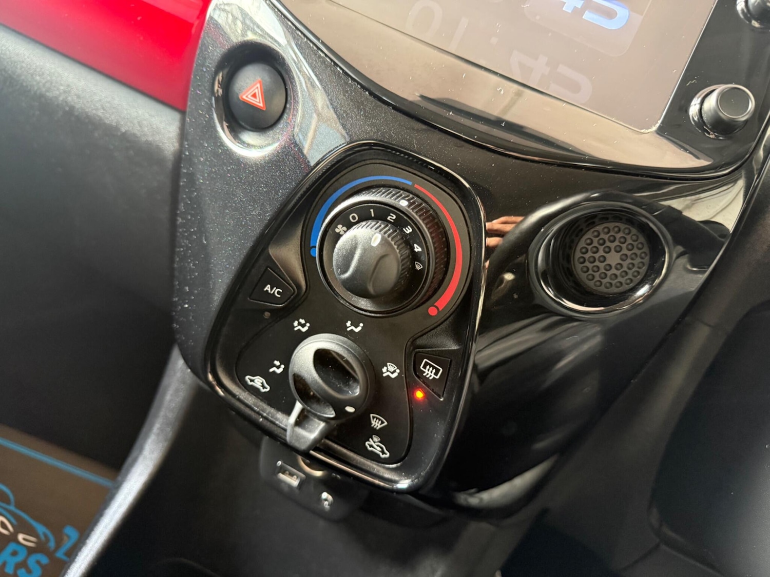 Used Toyota AYGO 2016 for sale - 76801586: Photo 46