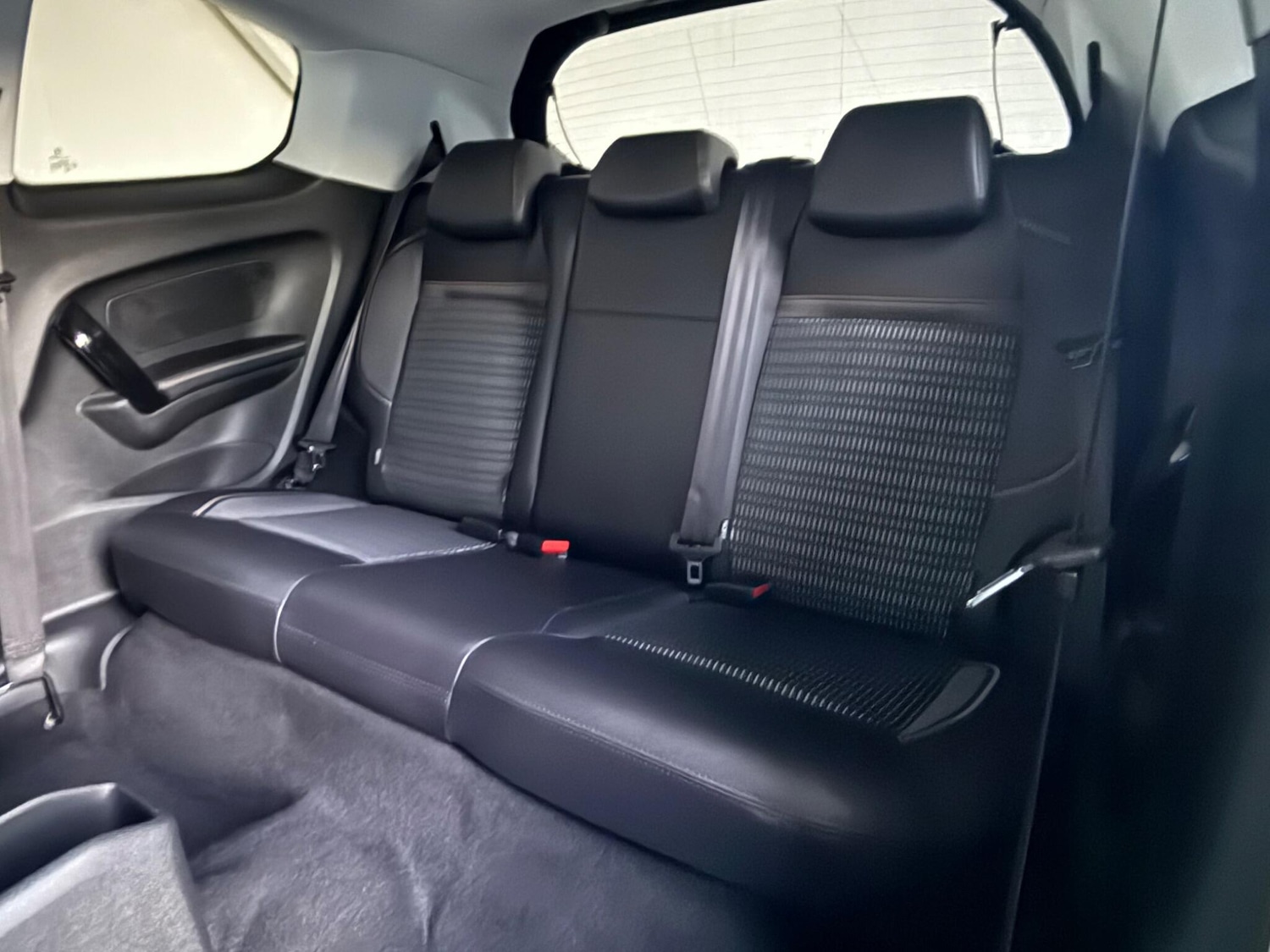 Used Peugeot 208 2013 for sale - 77020923: Photo 22