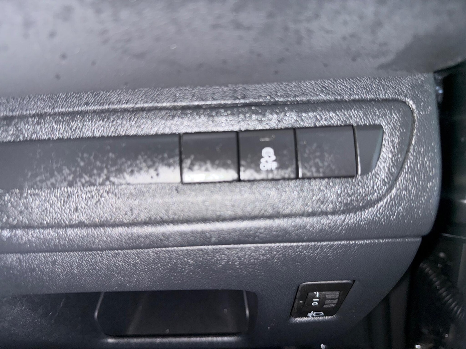 Used Peugeot 208 2013 for sale - 77020923: Photo 38