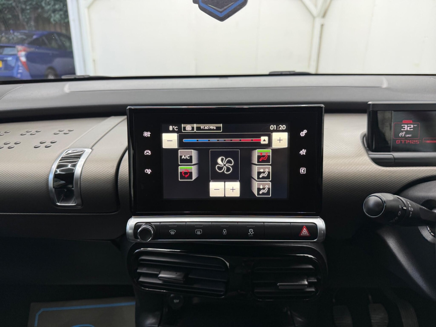 Used Citroen C4 Cactus 2016 for sale - 77315407: Photo 29