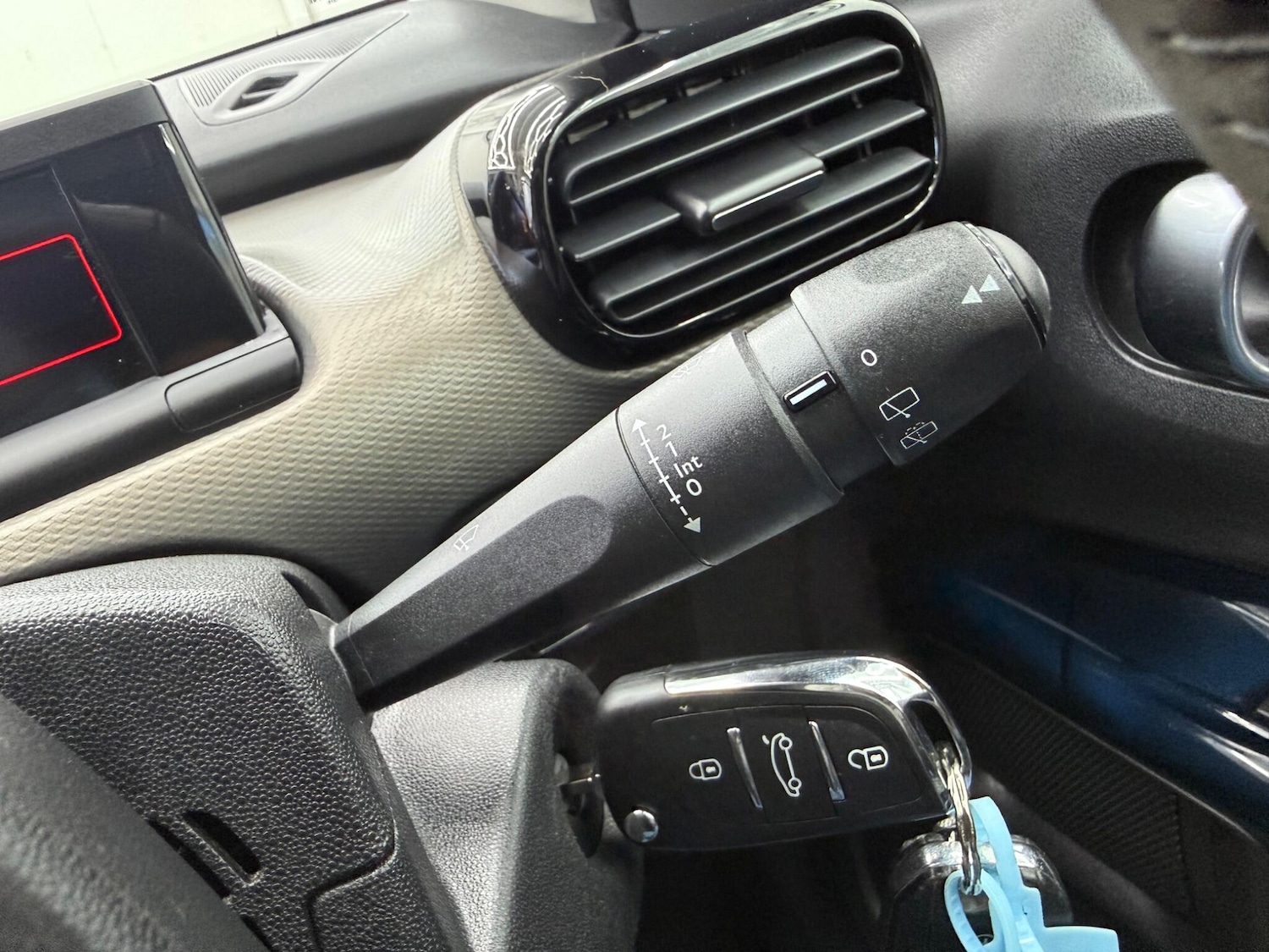 Used Citroen C4 Cactus 2016 for sale - 77315407: Photo 37