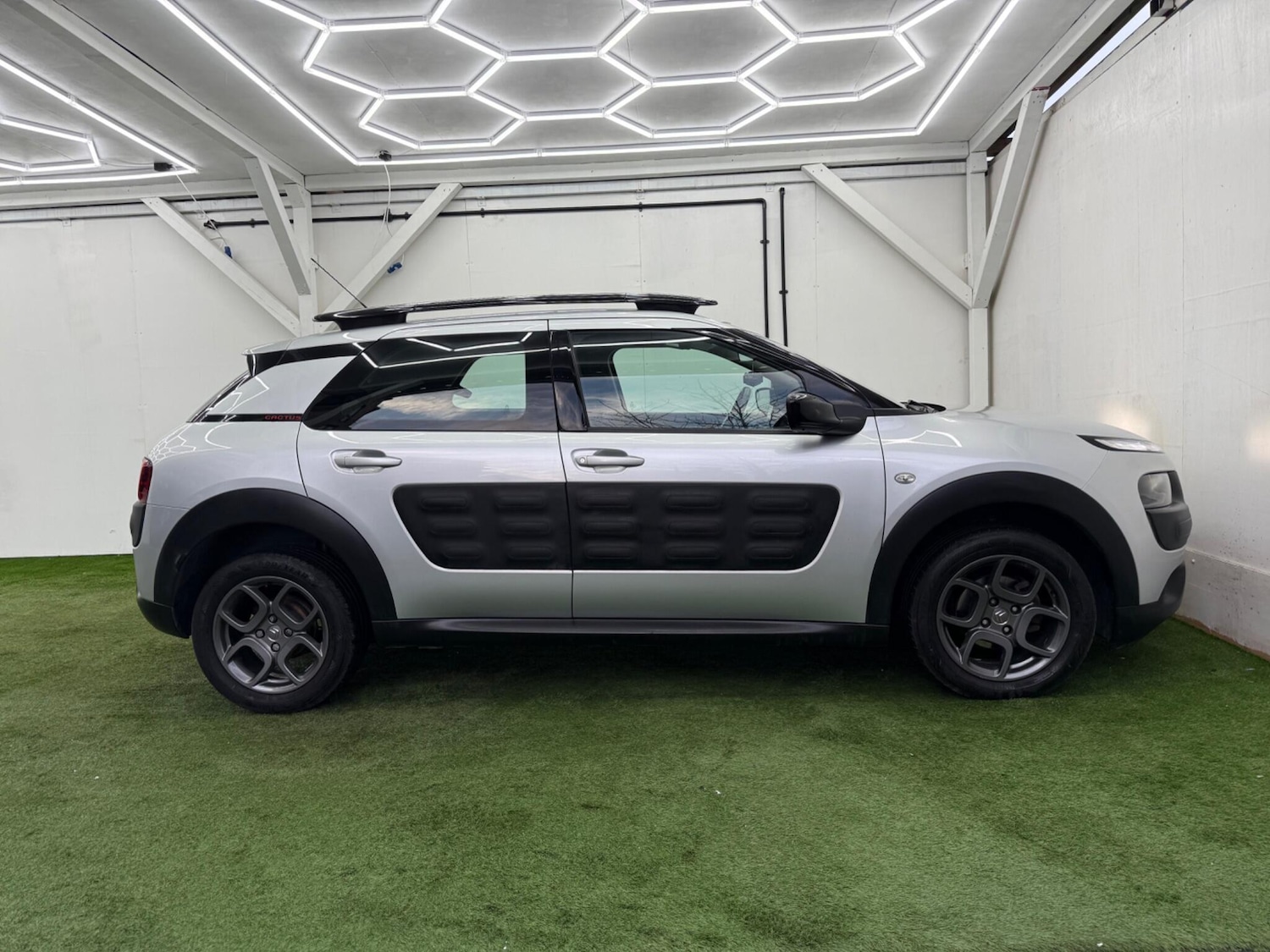 Used Citroen C4 Cactus 2016 for sale - 77315407: Photo 5