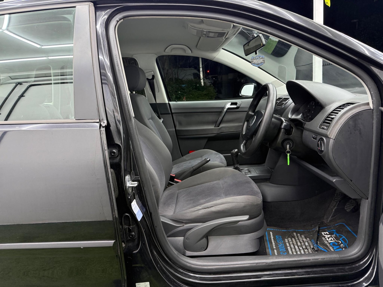 Used Volkswagen Polo 2005 for sale - 77633707: Photo 14