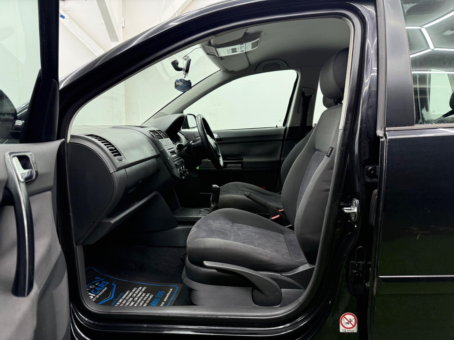 Used Volkswagen Polo 2005 for sale - 77633707: Photo 25