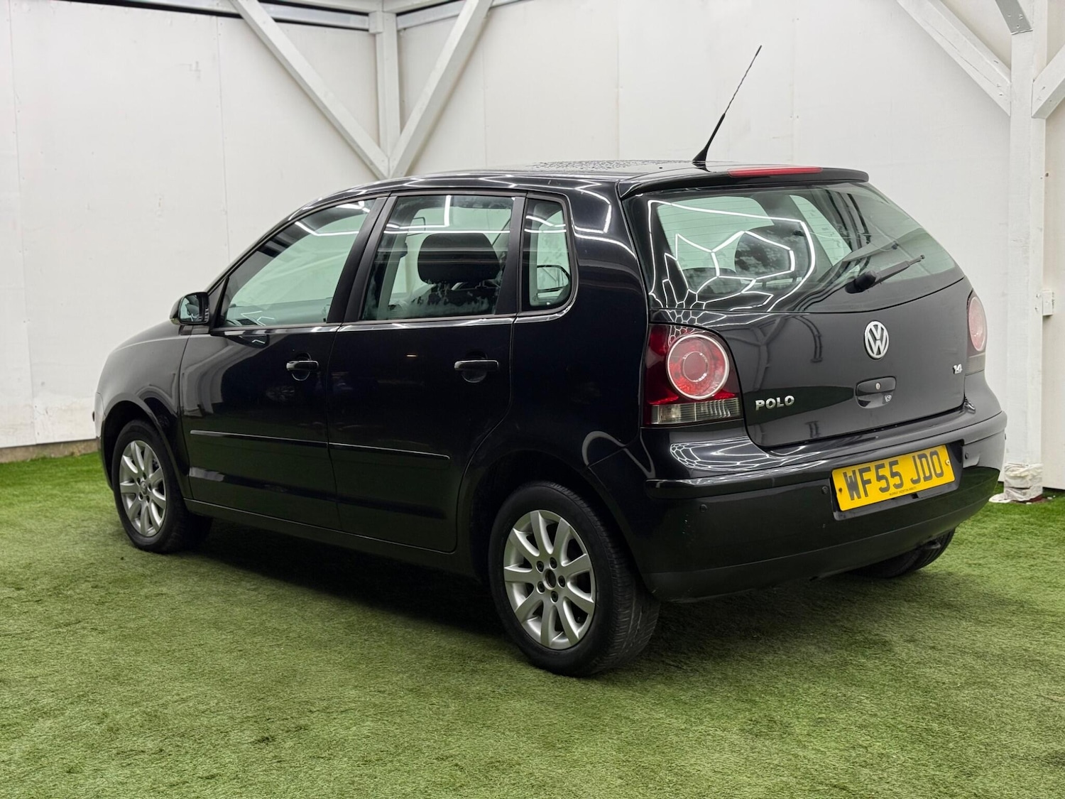 Used Volkswagen Polo 2005 for sale - 77633707: Photo 9