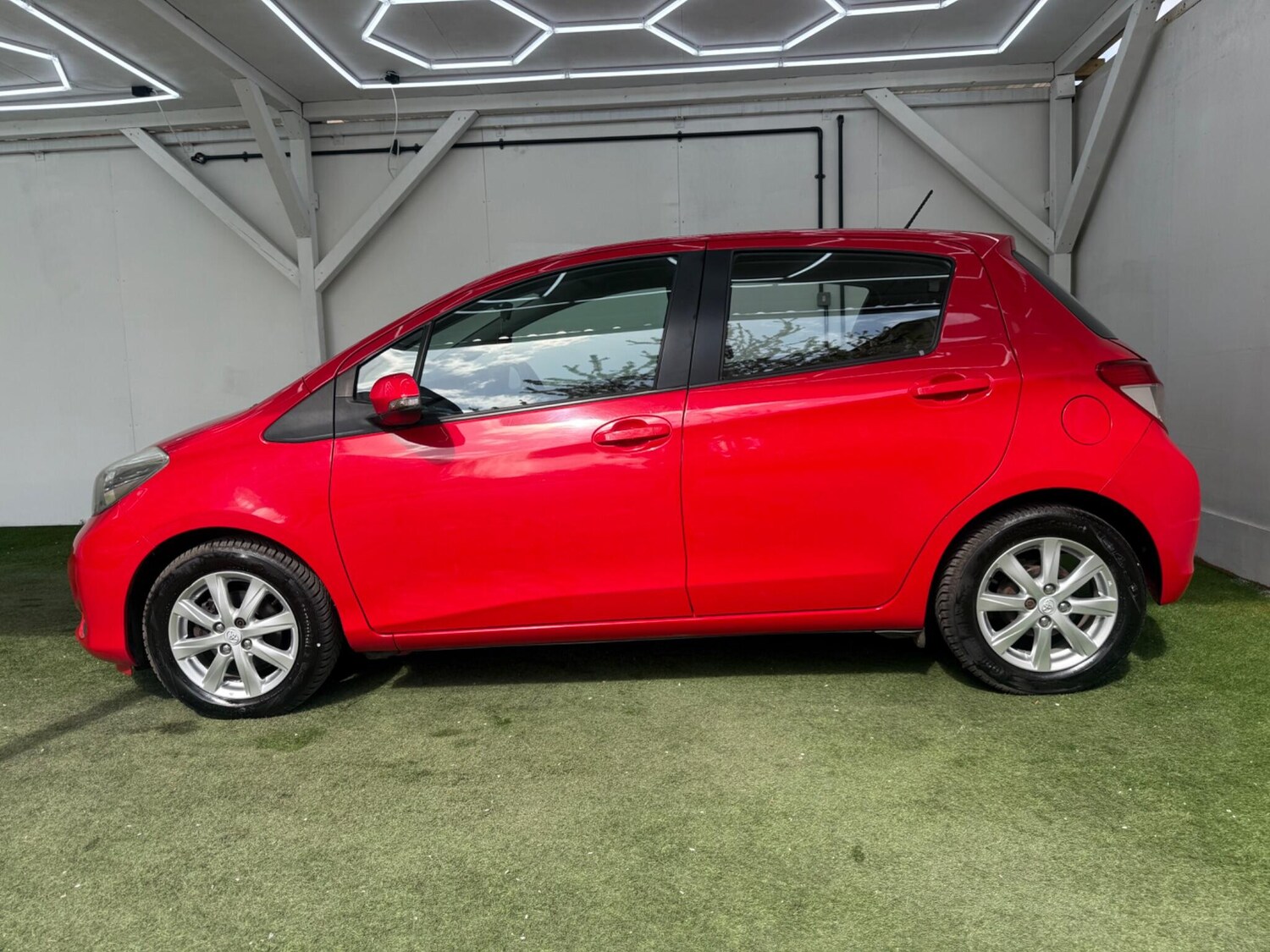 Used Toyota Yaris for sale - 78214857: Photo 10