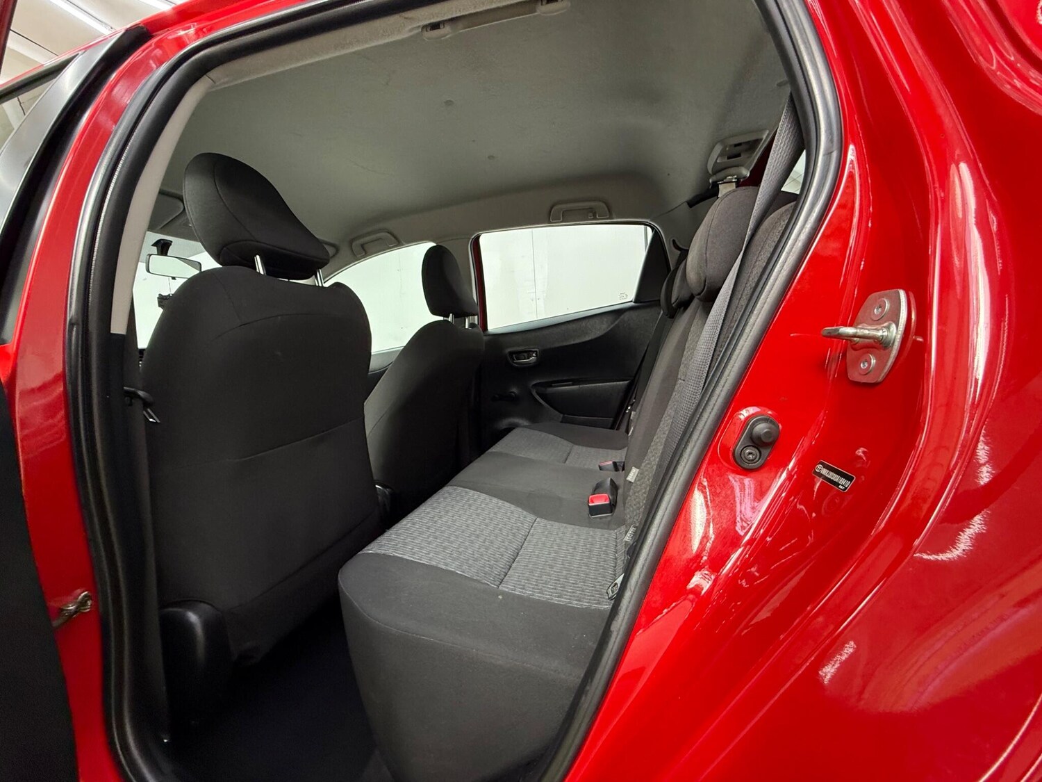 Used Toyota Yaris for sale - 78214857: Photo 24