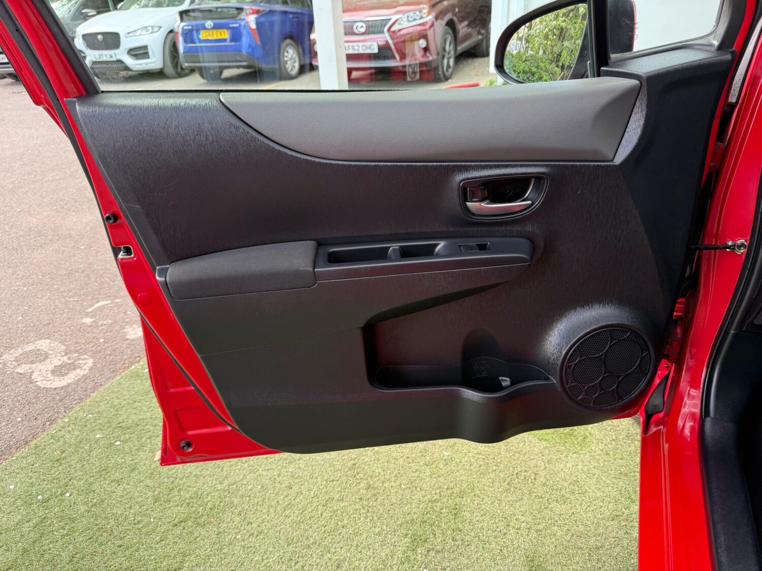 Used Toyota Yaris for sale - 78214857: Photo 28