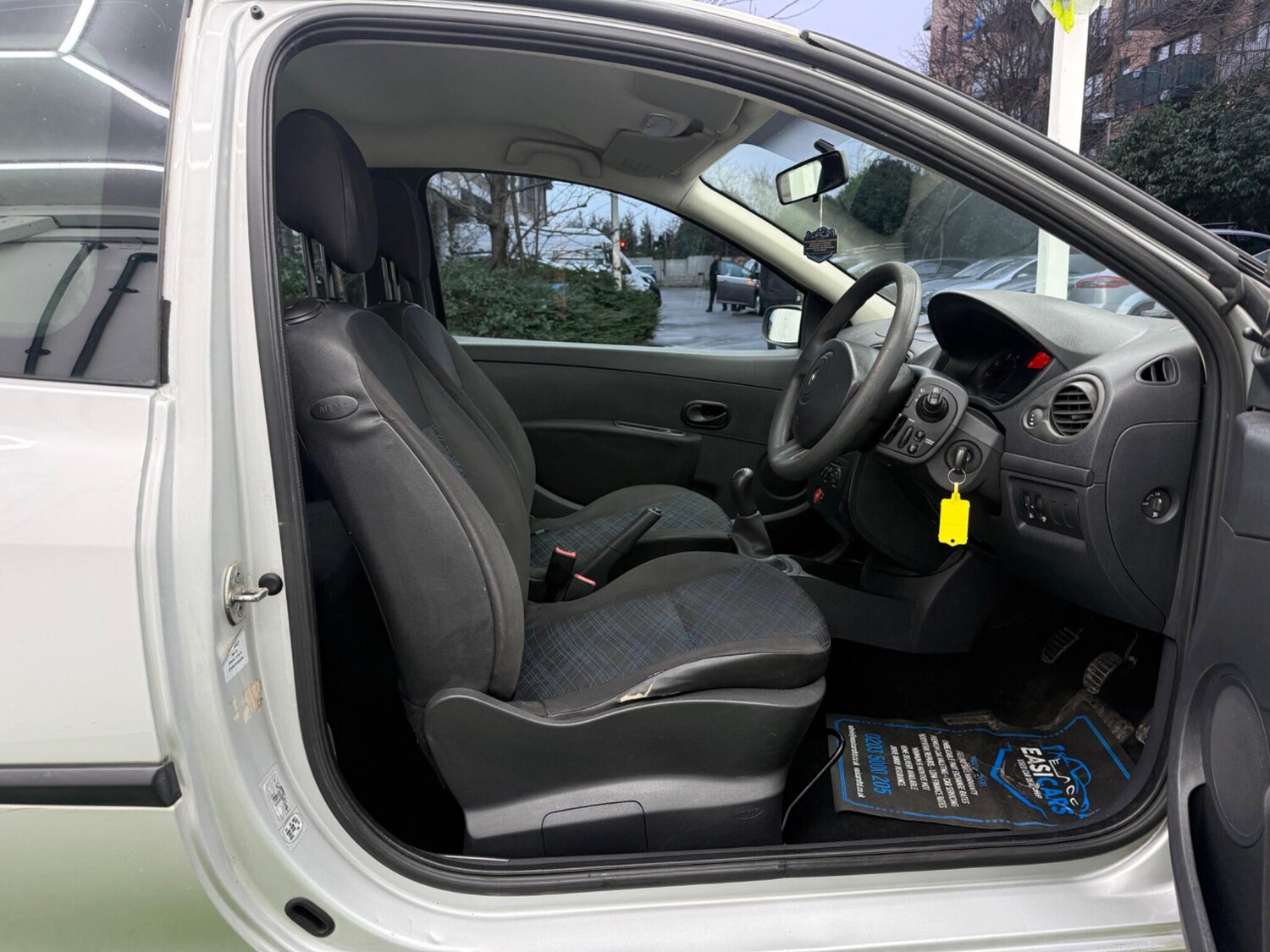 Used Renault Clio for sale - 77537363: Photo 14