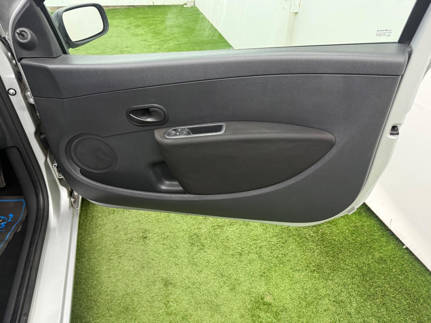 Used Renault Clio for sale - 77537363: Photo 18