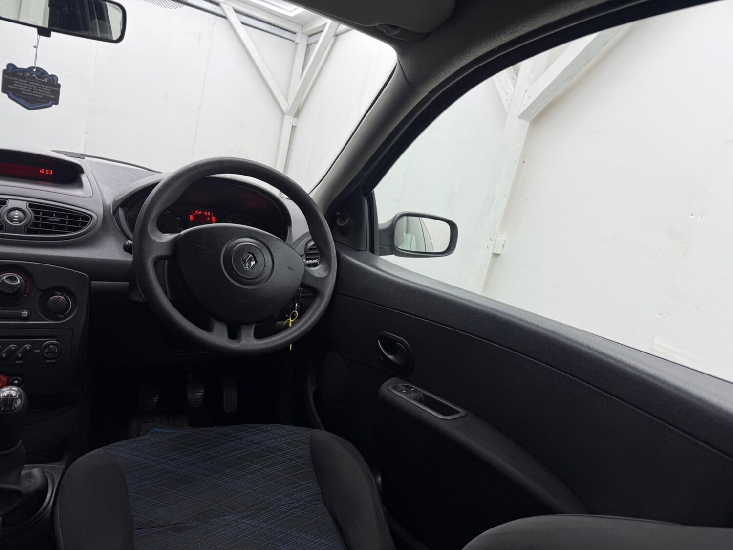 Used Renault Clio for sale - 77537363: Photo 34