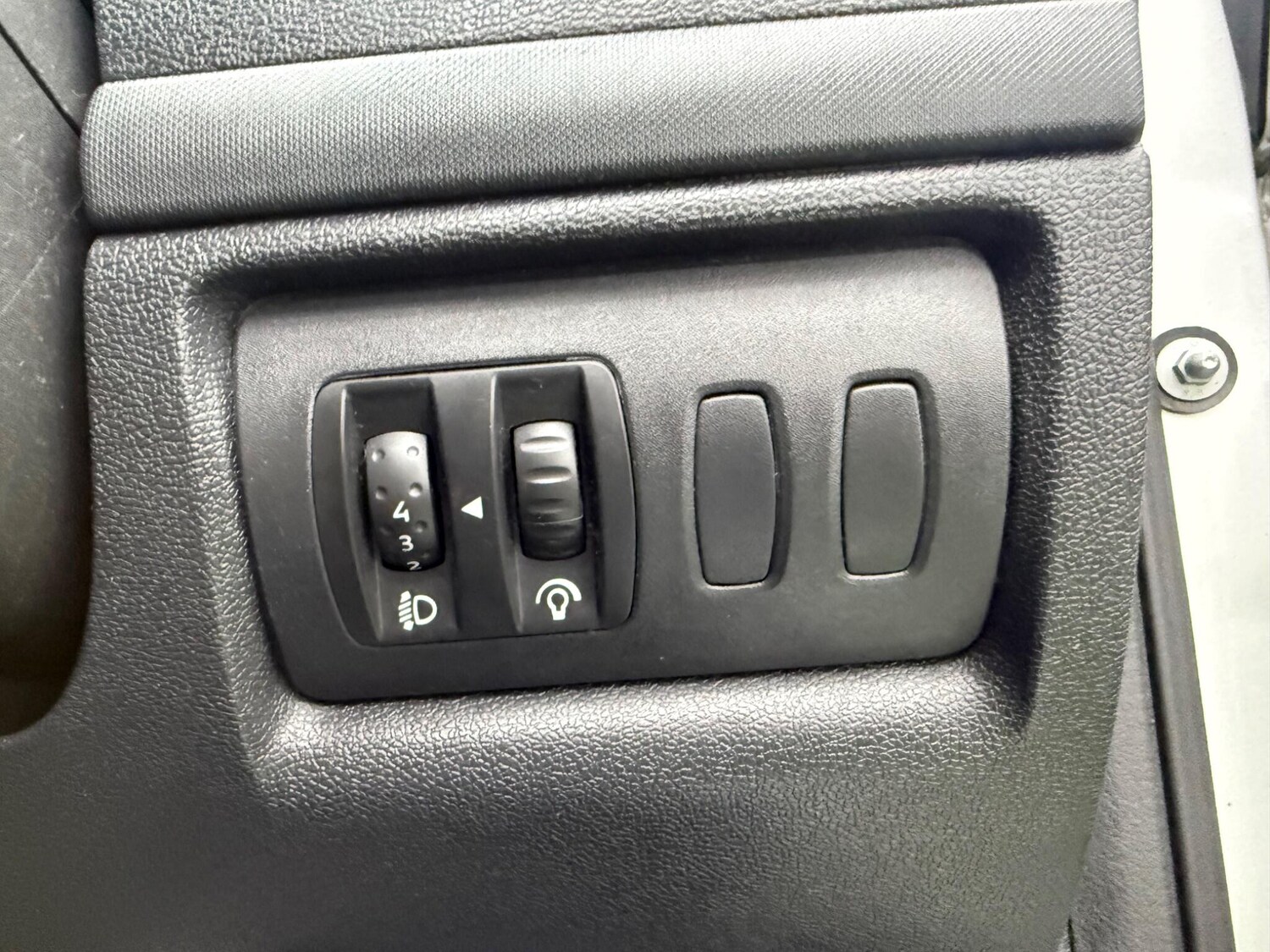 Used Renault Clio for sale - 77537363: Photo 37