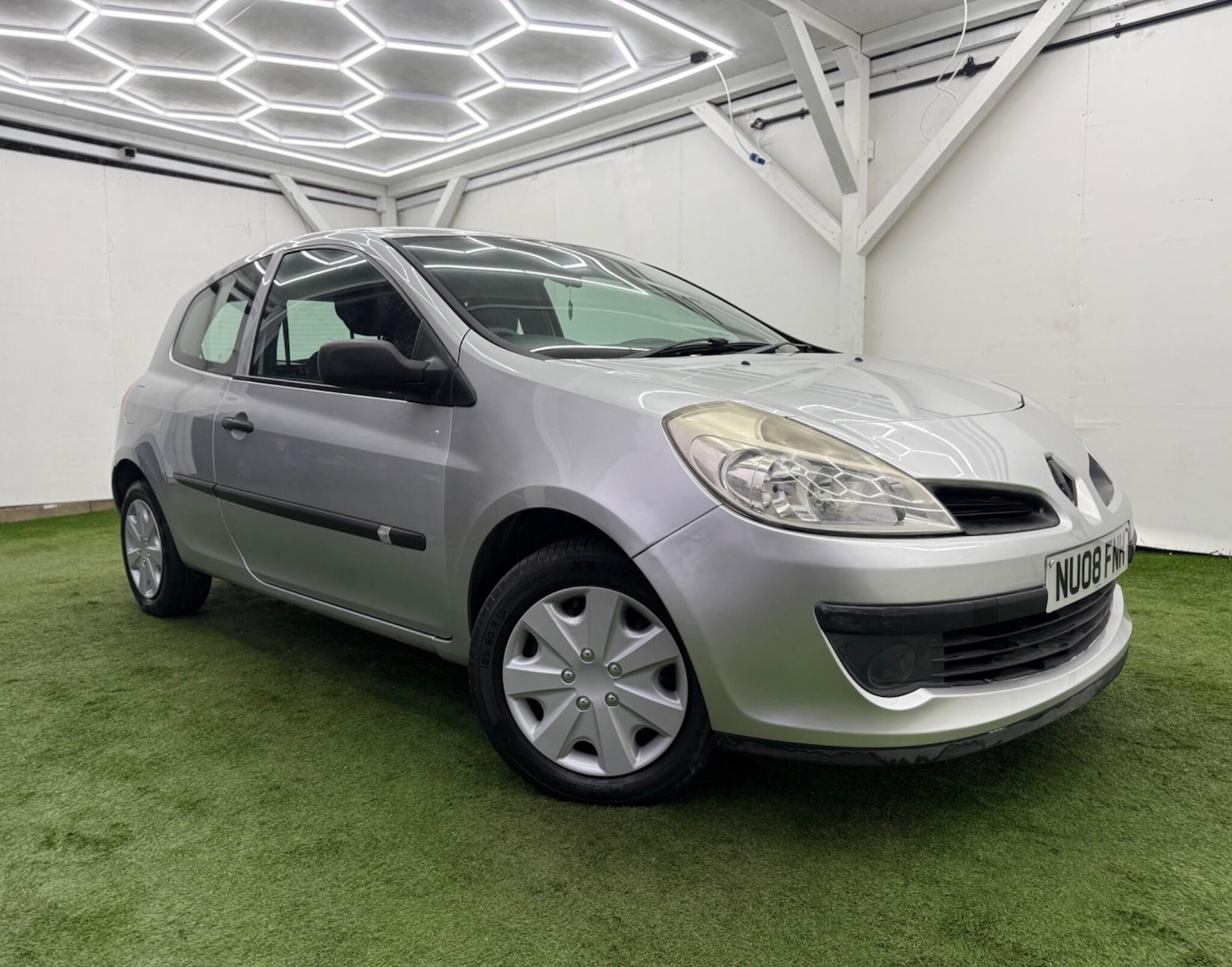 Used Renault Clio for sale - 77537363: Photo 4