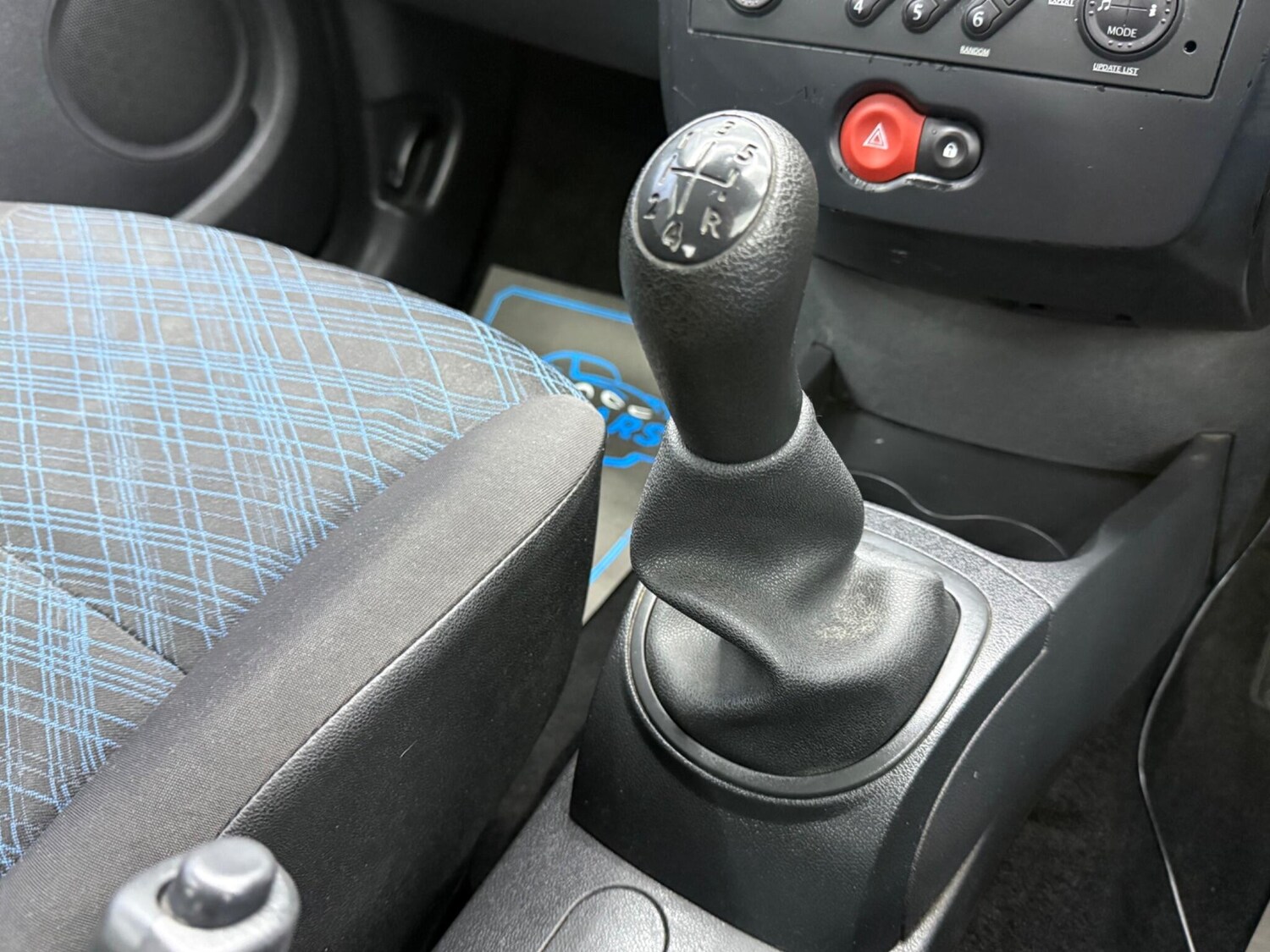 Used Renault Clio for sale - 77537363: Photo 43