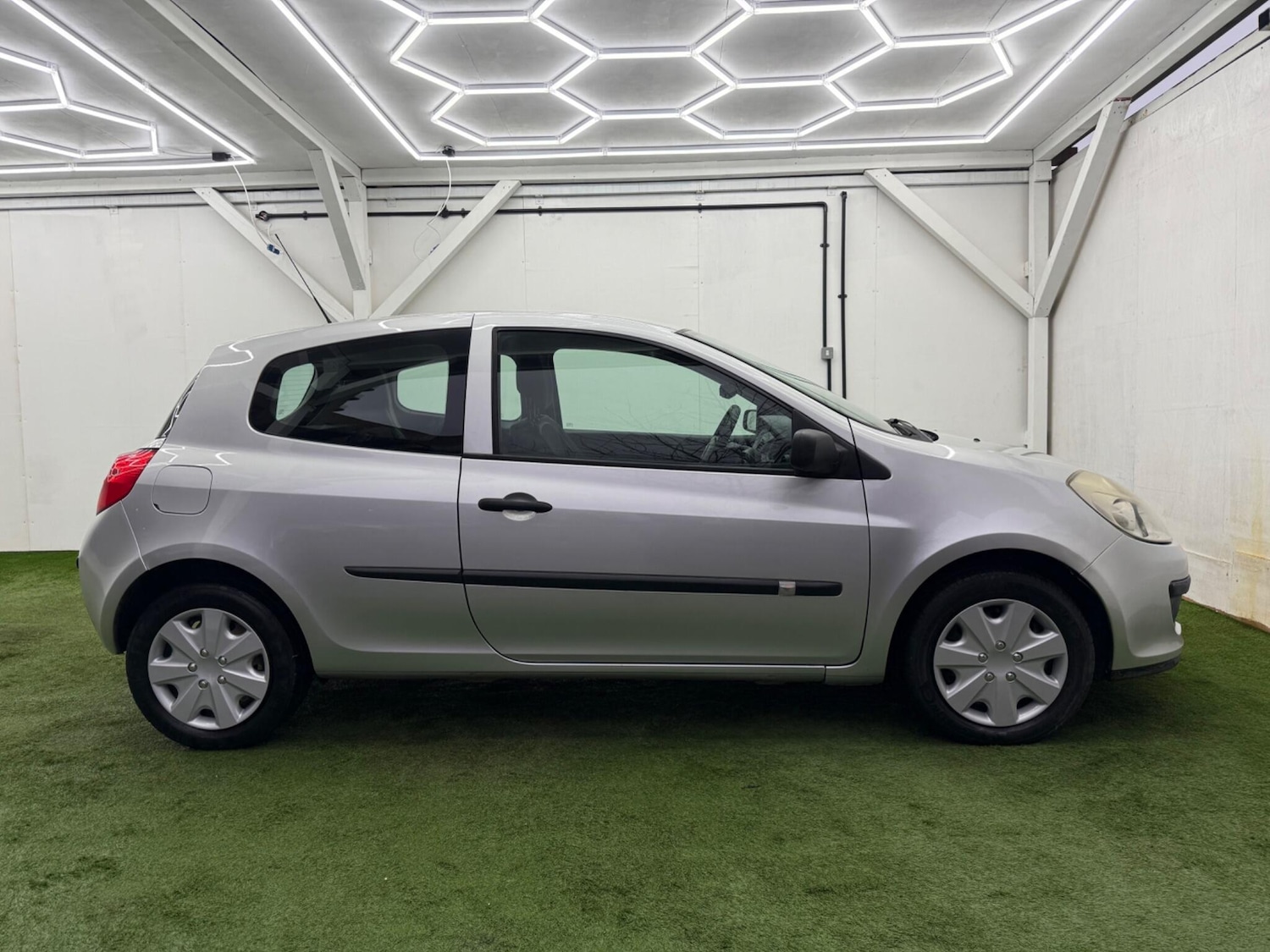 Used Renault Clio for sale - 77537363: Photo 5