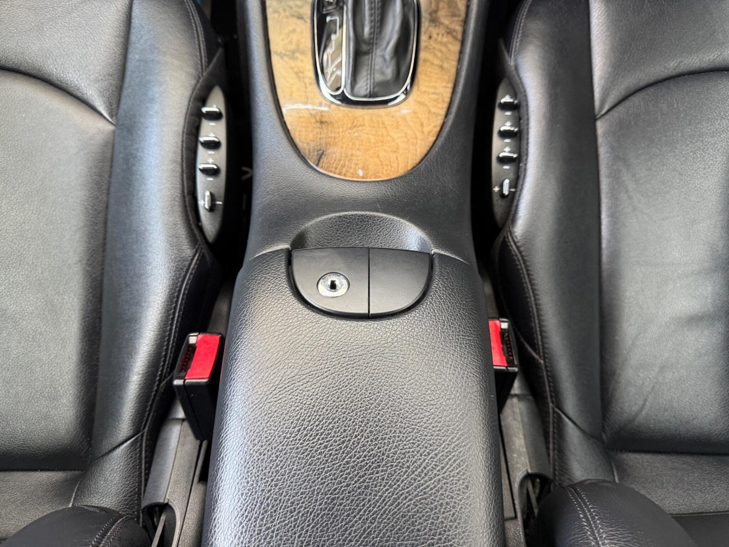 Used Mercedes-Benz CLK 2009 for sale - 78185087: Photo 29