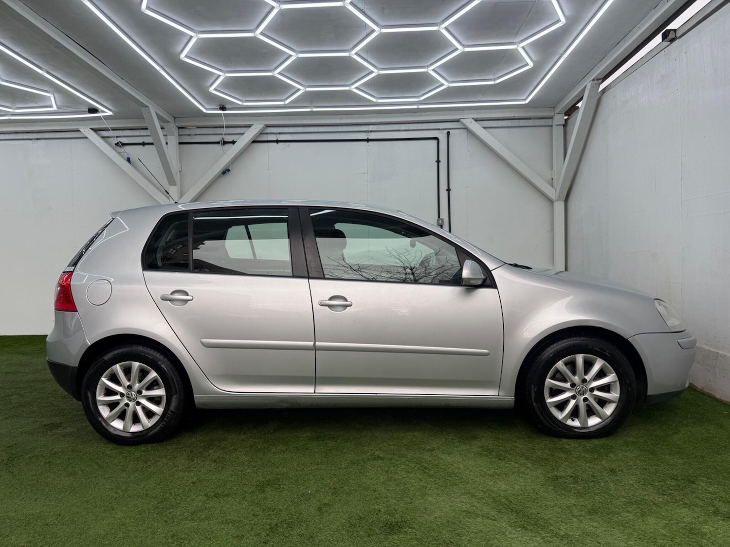 Used Volkswagen Golf for sale - 77705649: Photo 2