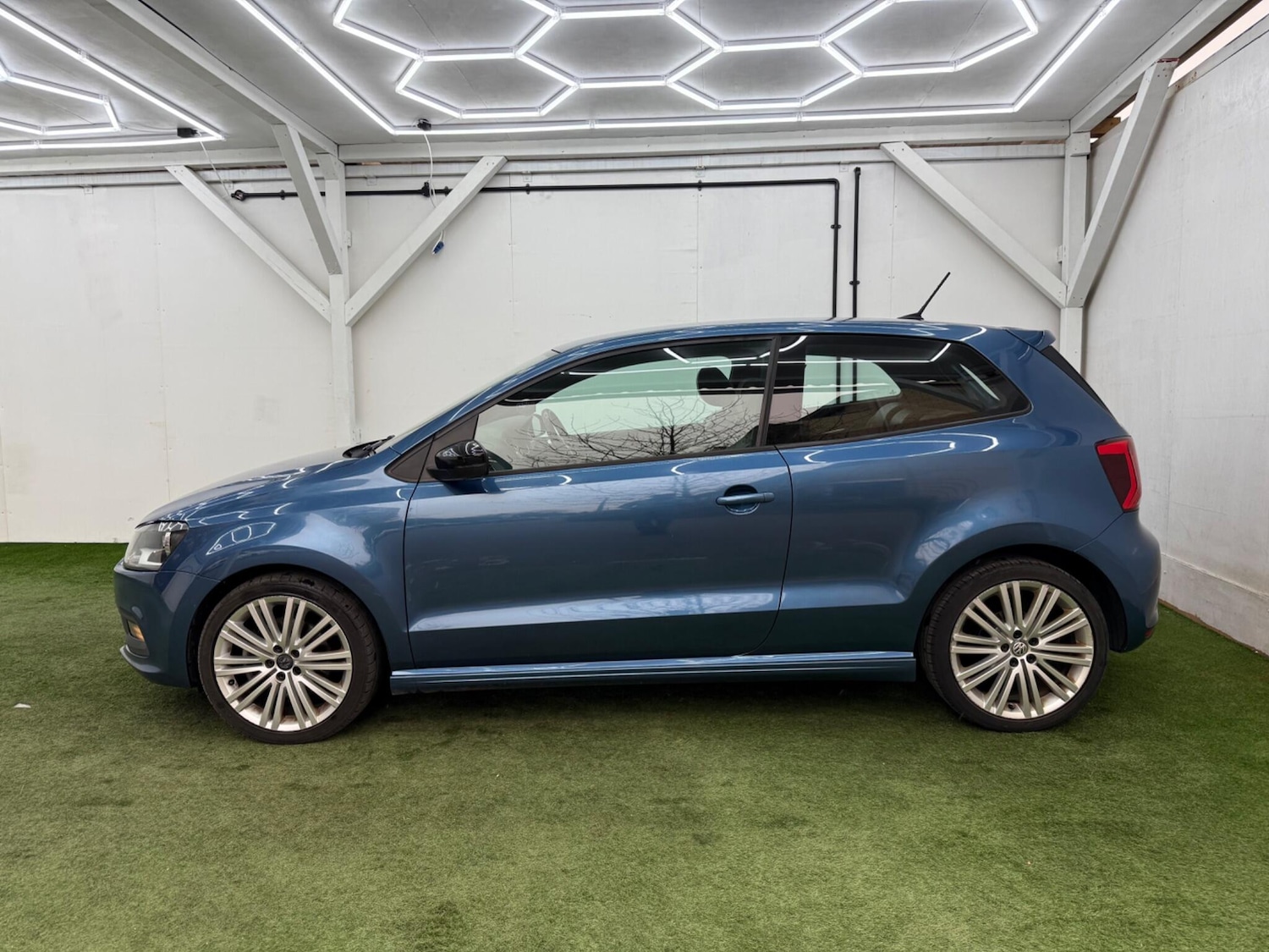 Used Volkswagen Polo 2014 for sale - 77783452: Photo 10