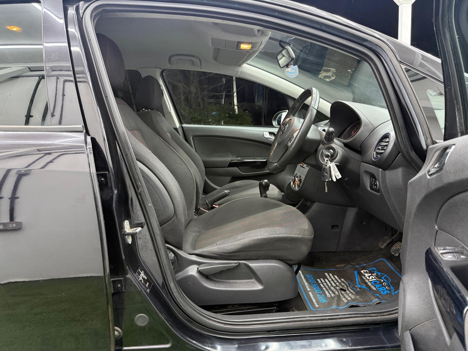 Used Vauxhall Corsa 2010 for sale - 77330671: Photo 14