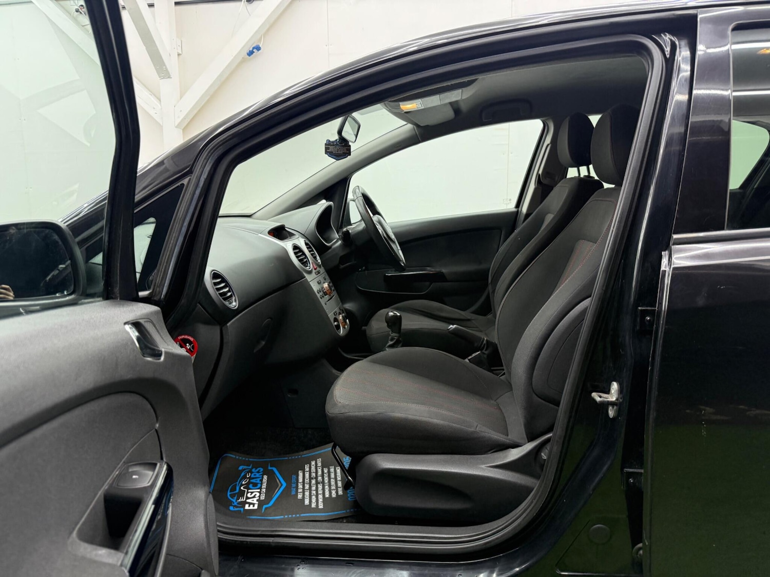 Used Vauxhall Corsa 2010 for sale - 77330671: Photo 25