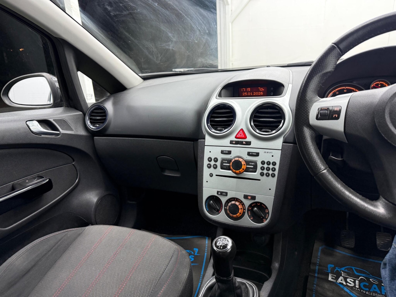 Used Vauxhall Corsa 2010 for sale - 77330671: Photo 50