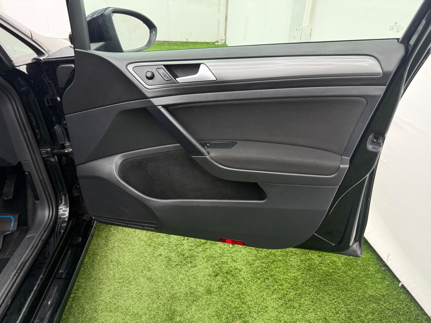 Used Volkswagen Golf 2014 for sale - 77305355: Photo 17