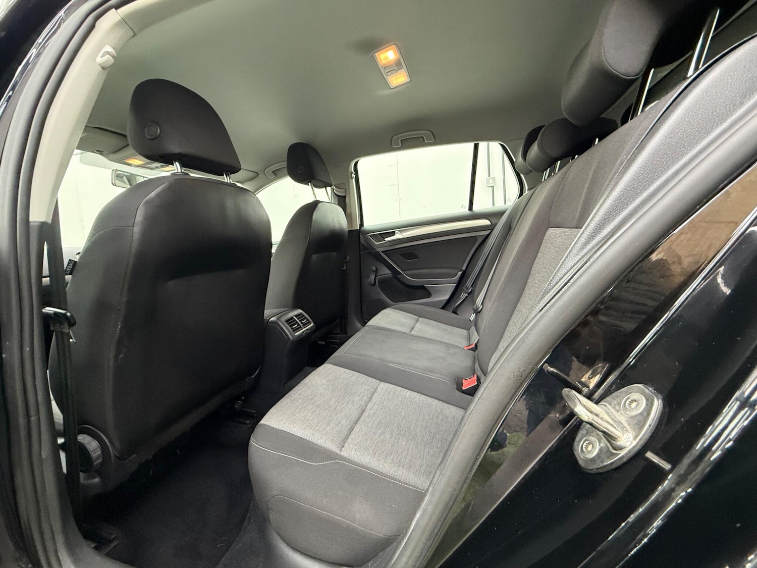 Used Volkswagen Golf 2014 for sale - 77305355: Photo 23