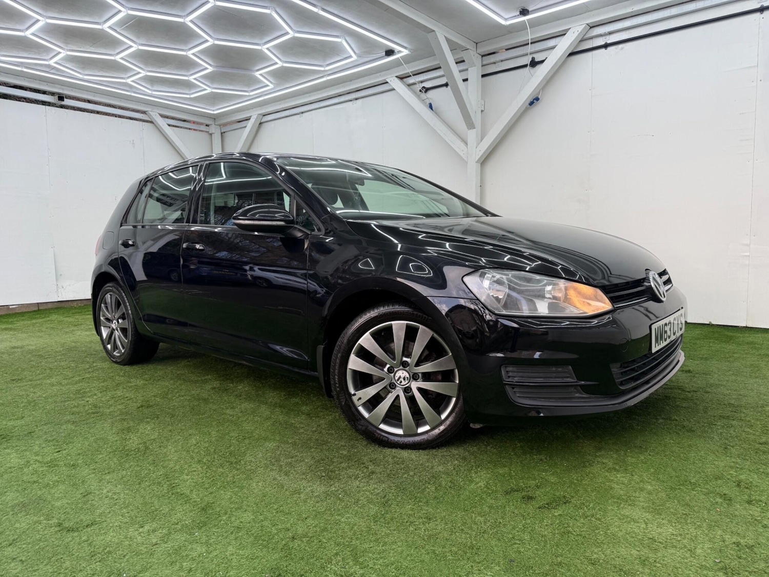 Used Volkswagen Golf 2014 for sale - 77305355: Photo 4