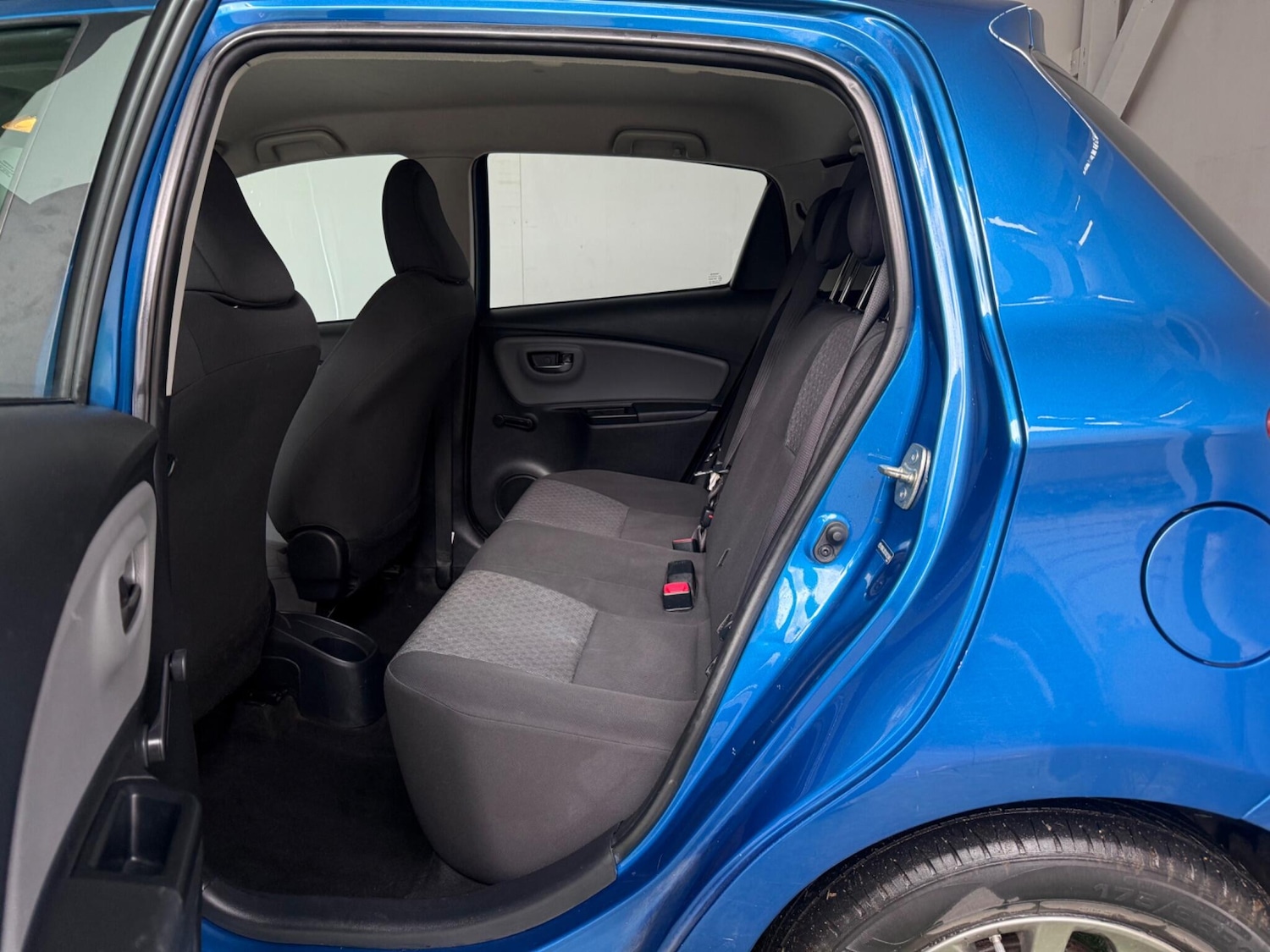 Used Toyota Yaris 2015 for sale - 76866203: Photo 21