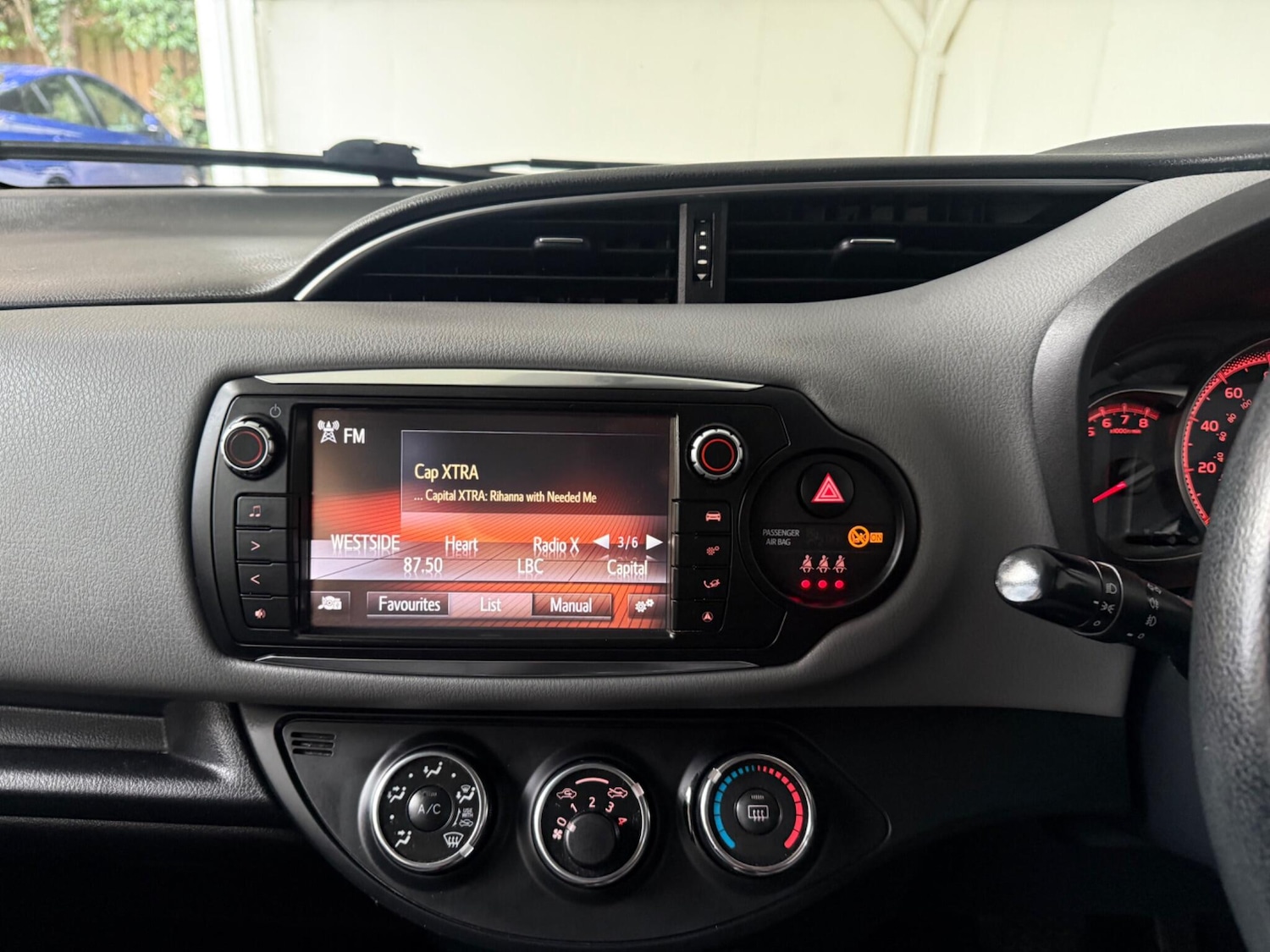 Used Toyota Yaris 2015 for sale - 76866203: Photo 28