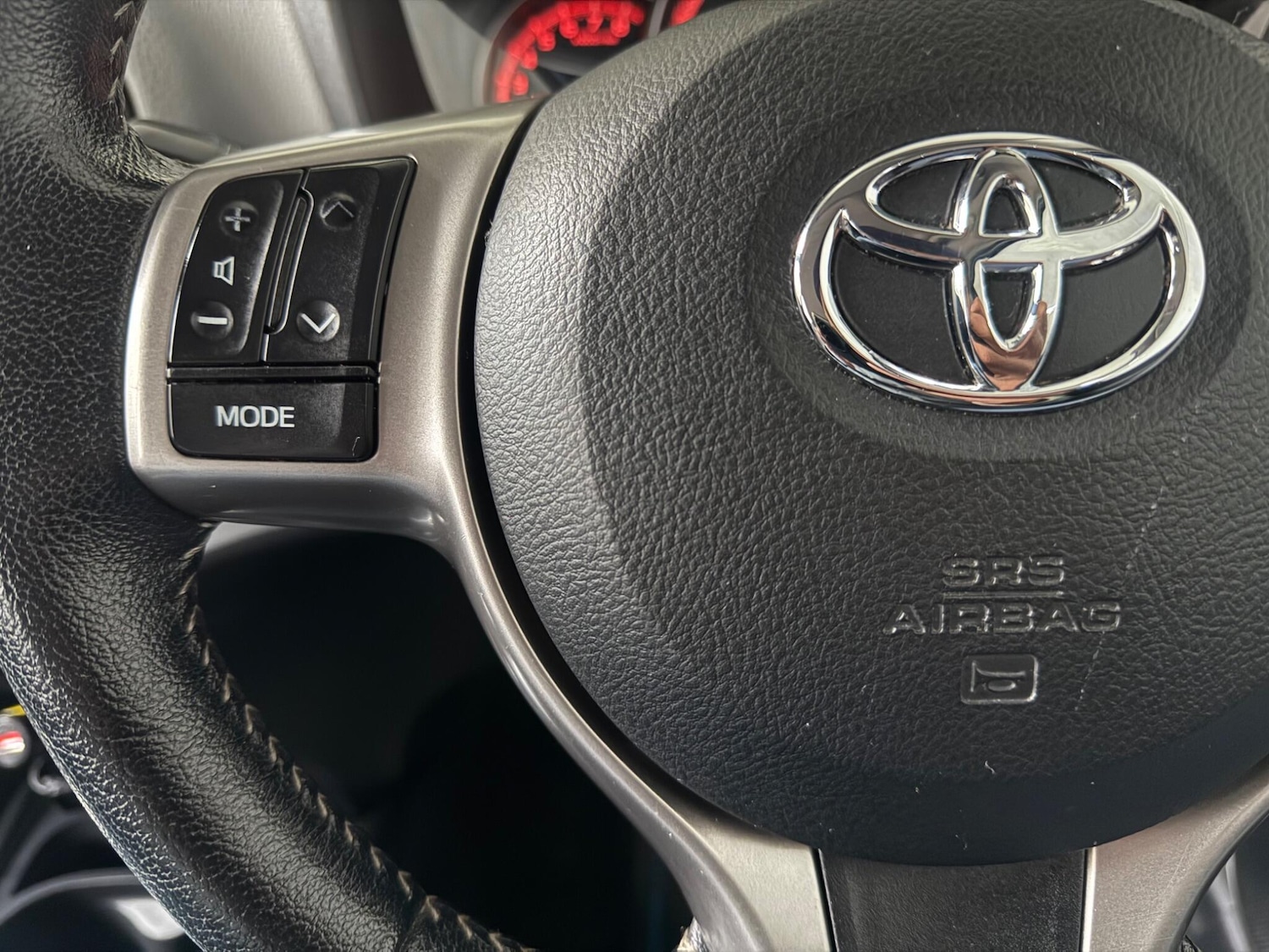 Used Toyota Yaris 2015 for sale - 76866203: Photo 33