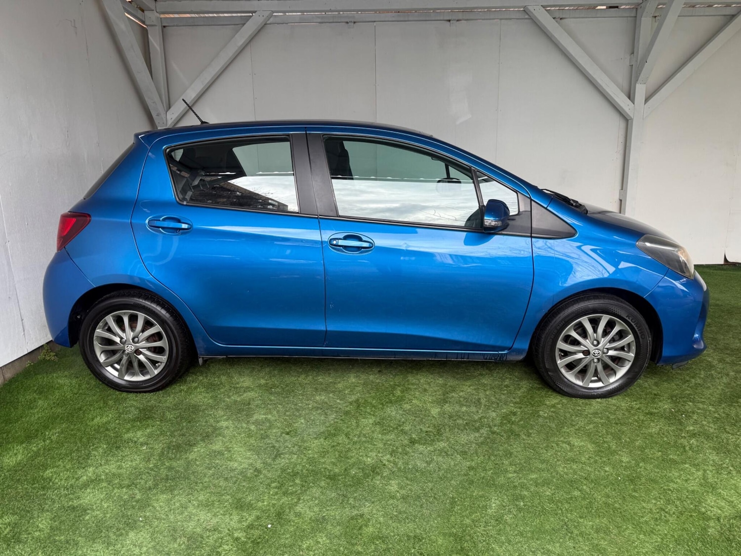 Used Toyota Yaris 2015 for sale - 76866203: Photo 5