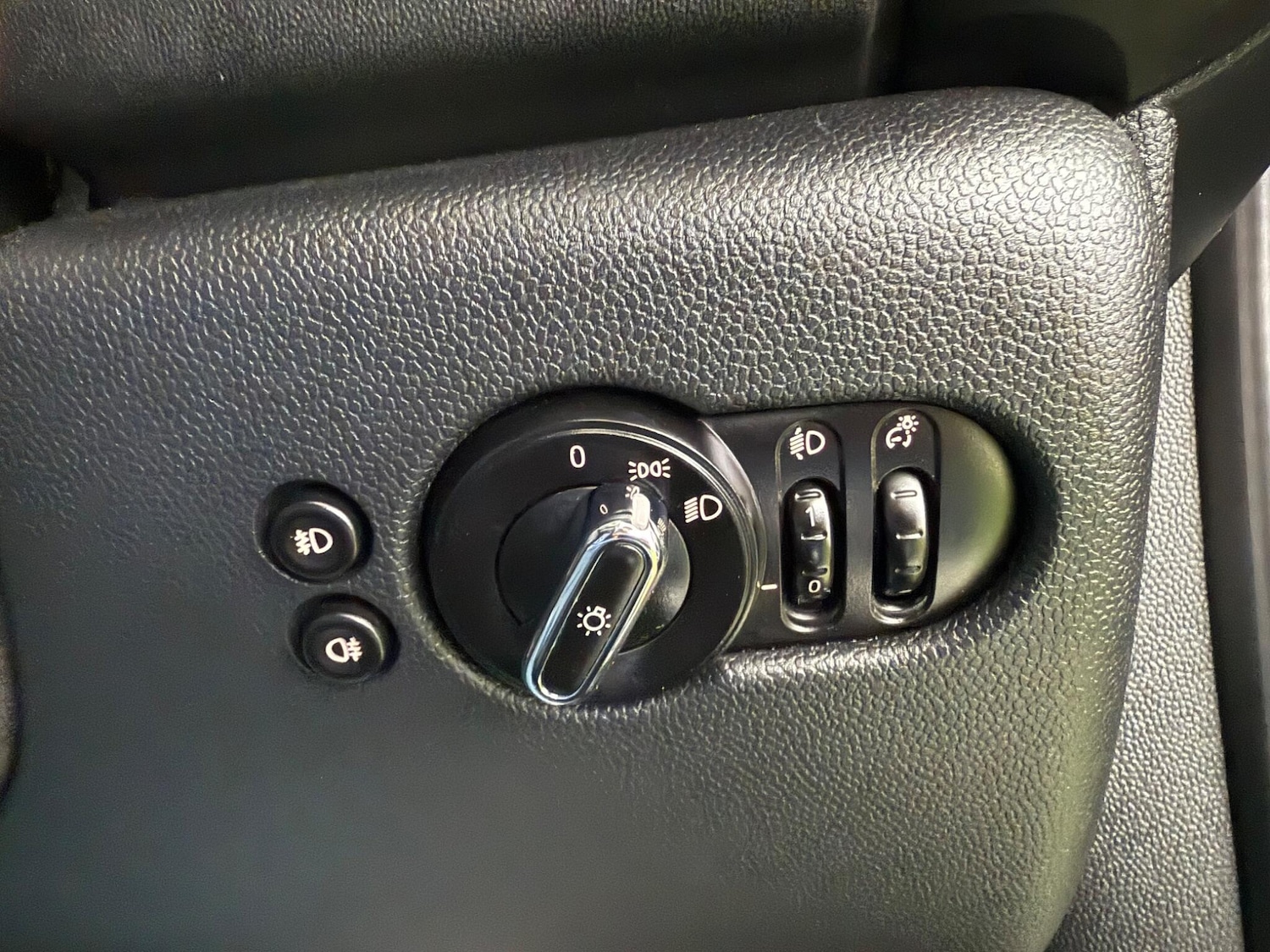 Used MINI Hatch 2015 for sale - 76839564: Photo 39