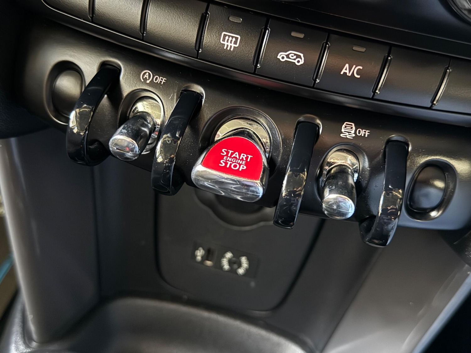 Used MINI Hatch 2015 for sale - 76839564: Photo 50