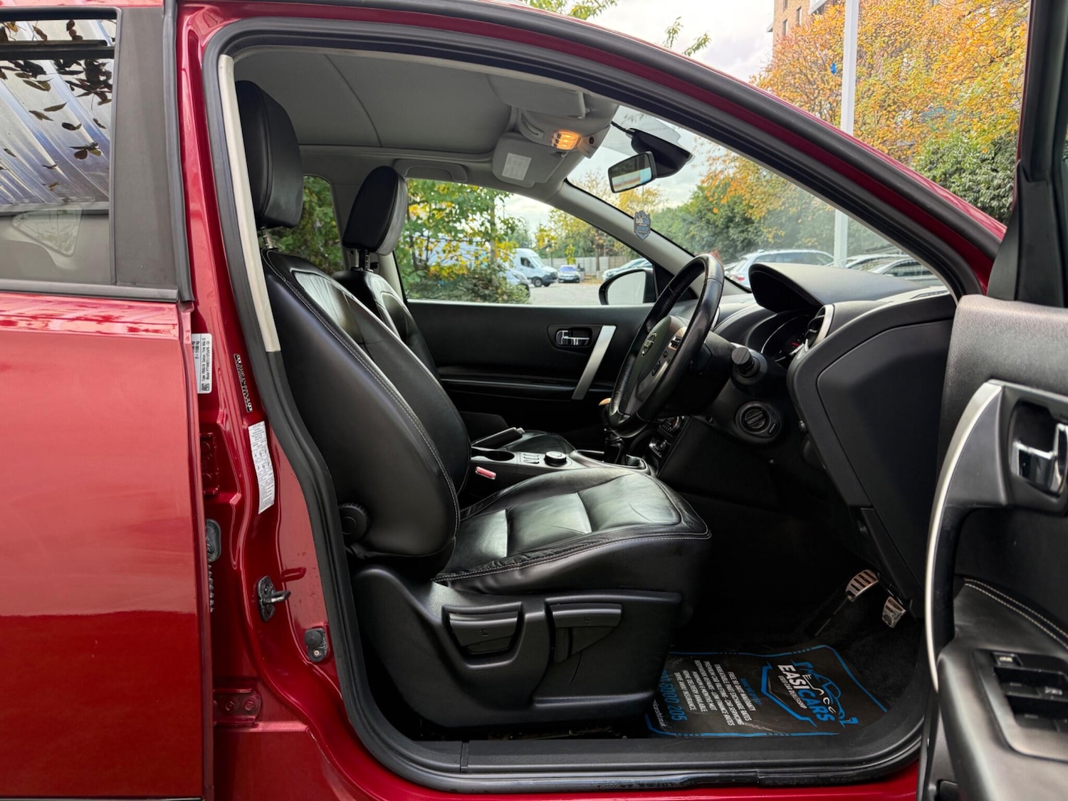 Used Nissan Qashqai 2011 for sale - 76398022: Photo 14