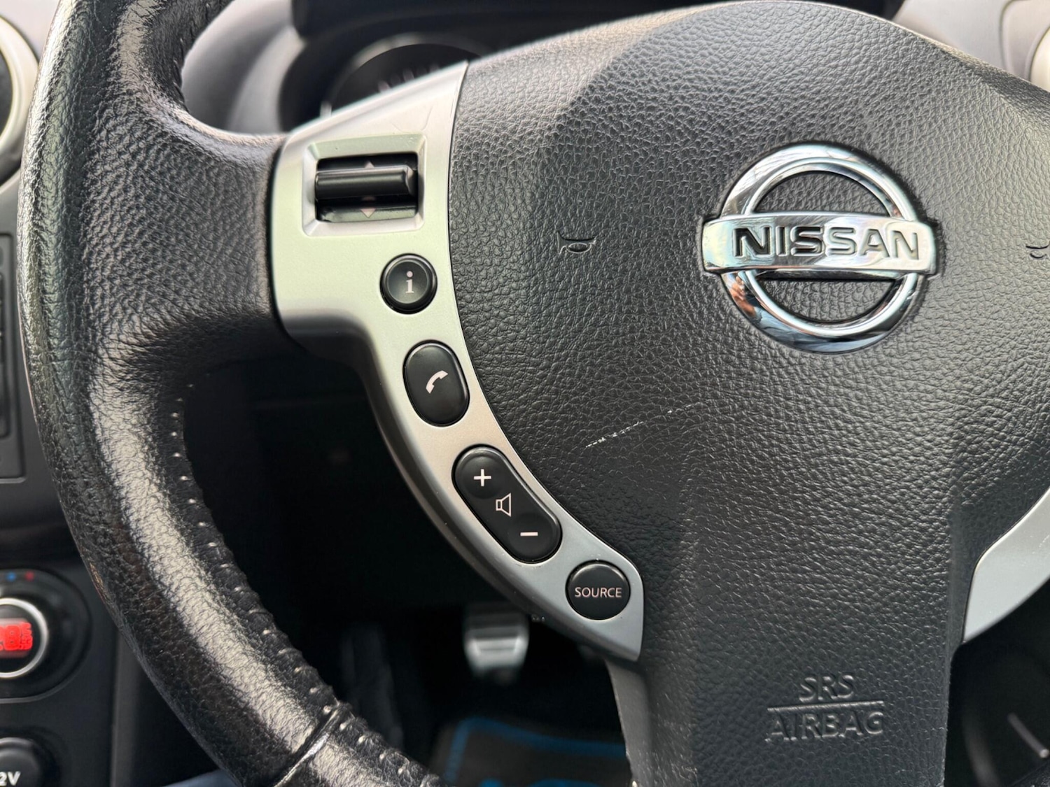 Used Nissan Qashqai 2011 for sale - 76398022: Photo 34