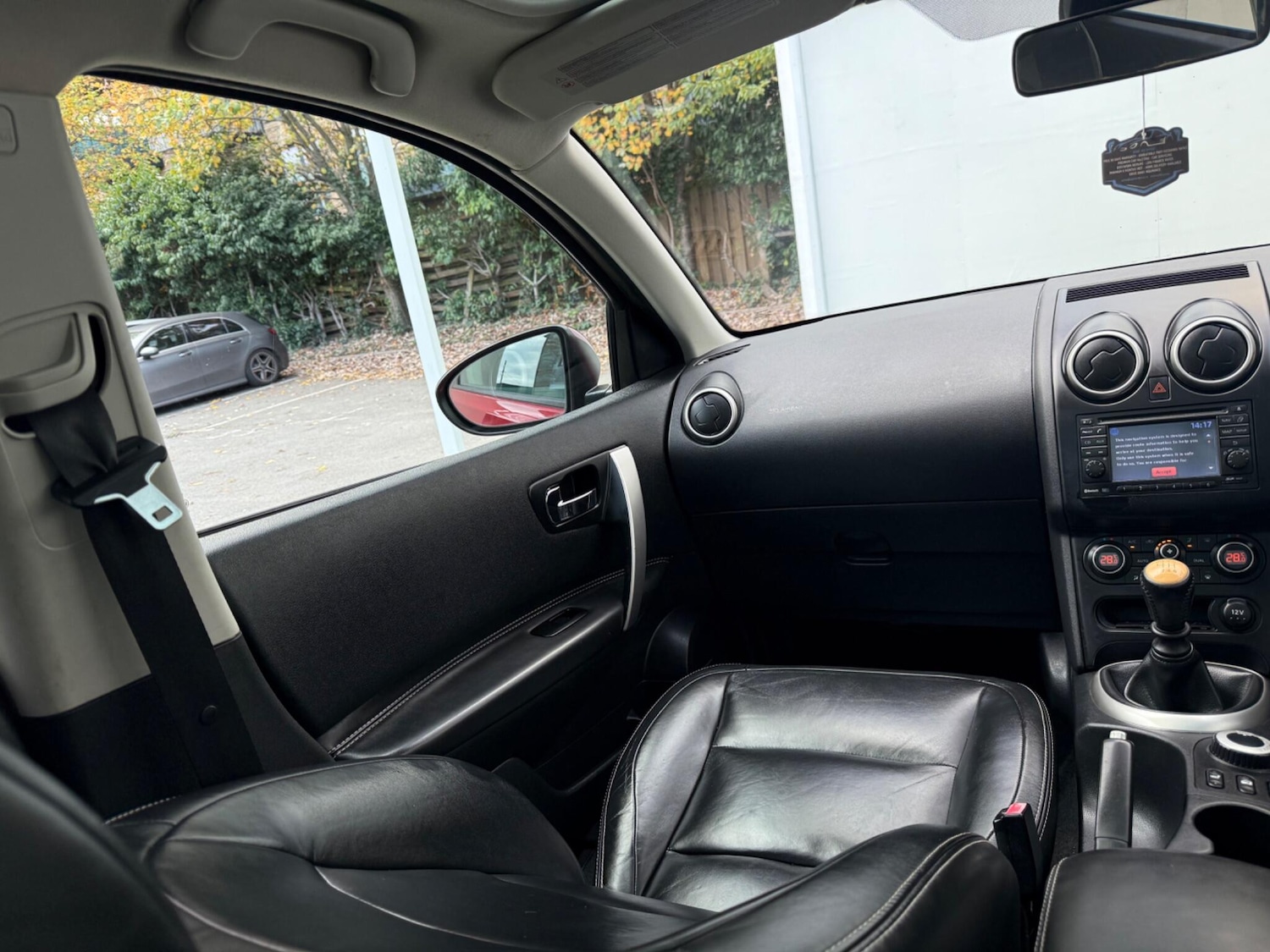 Used Nissan Qashqai 2011 for sale - 76398022: Photo 38