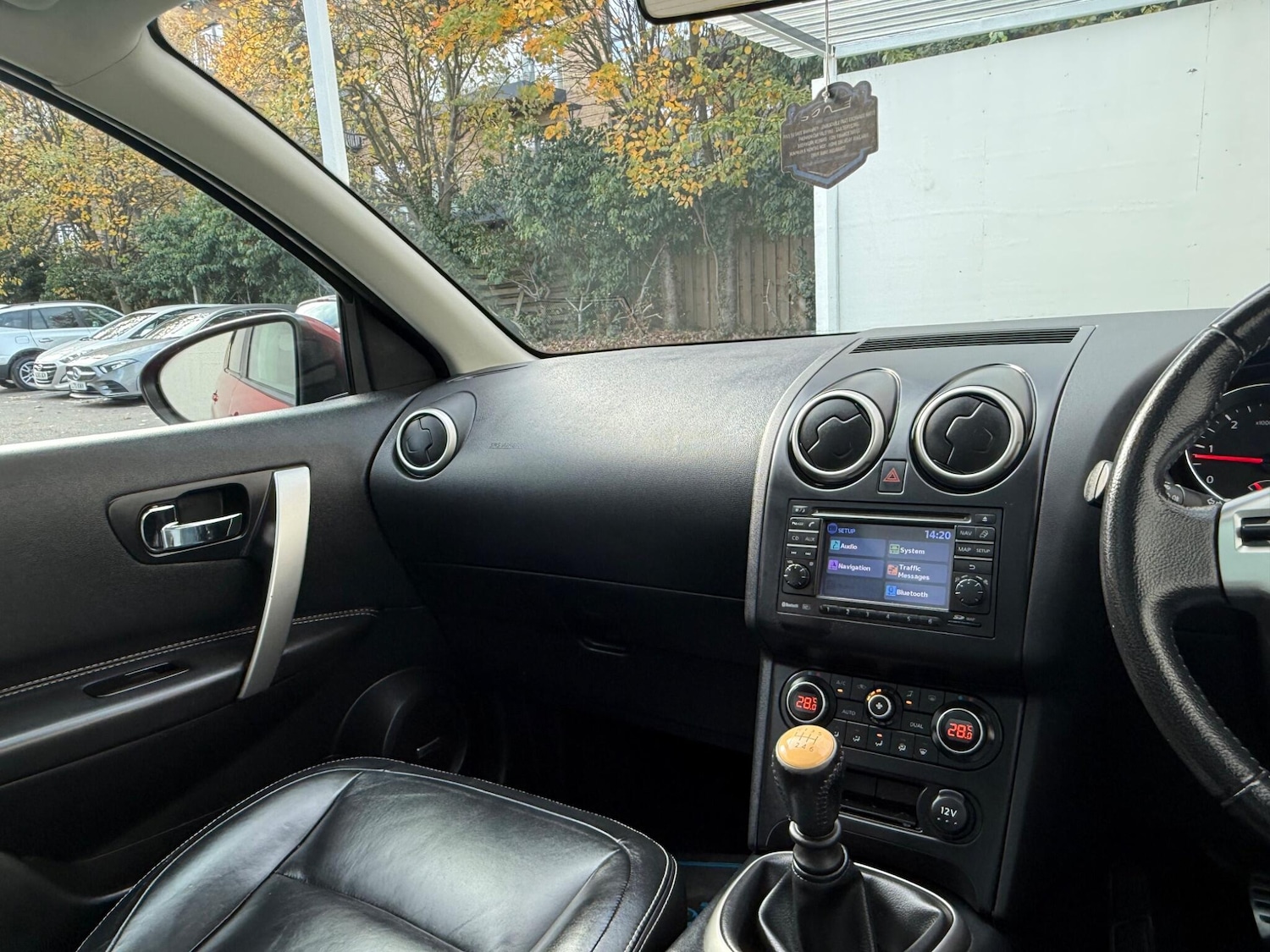 Used Nissan Qashqai 2011 for sale - 76398022: Photo 56