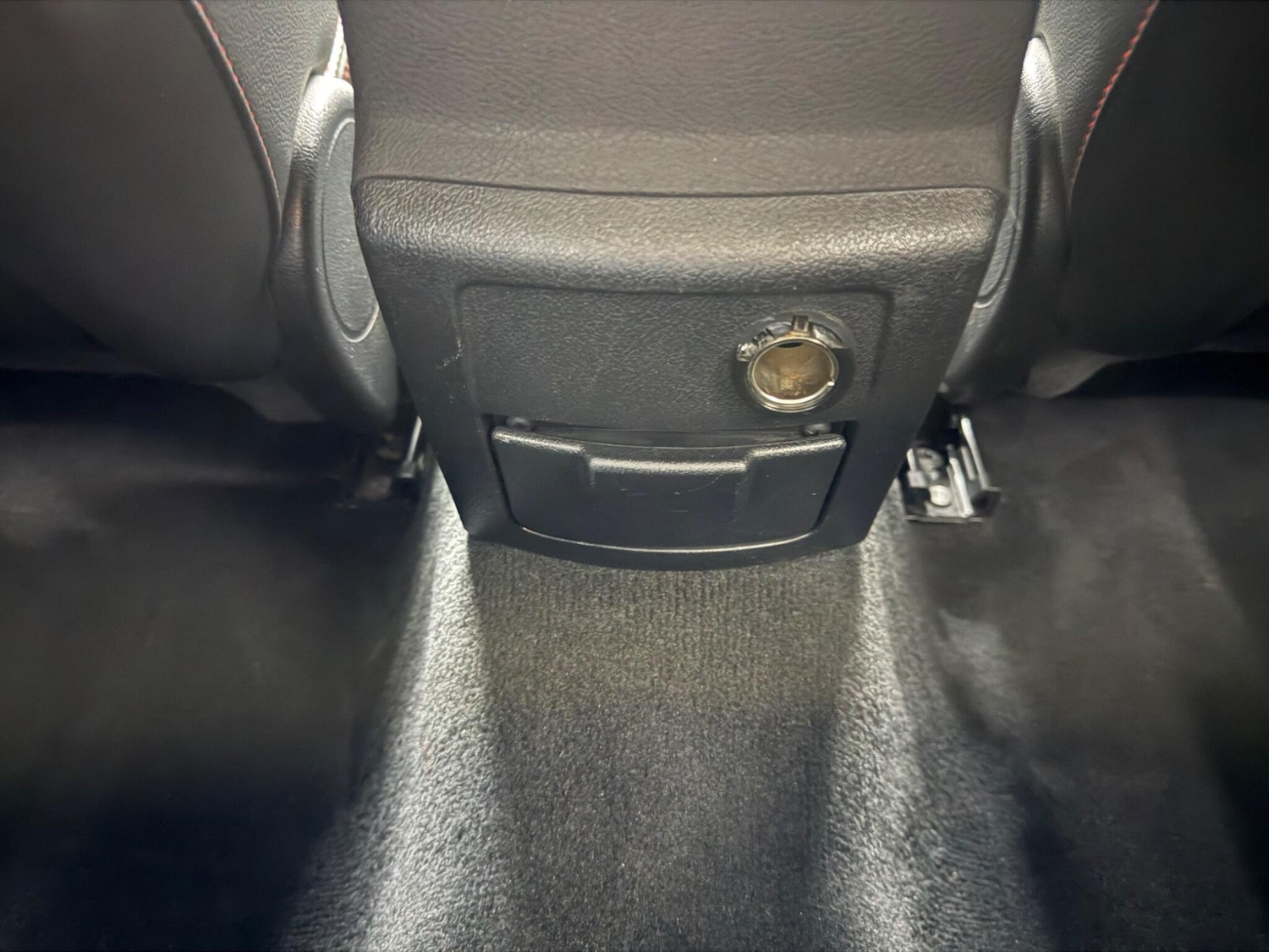 Used Ford Mondeo 2012 for sale - 77314940: Photo 32