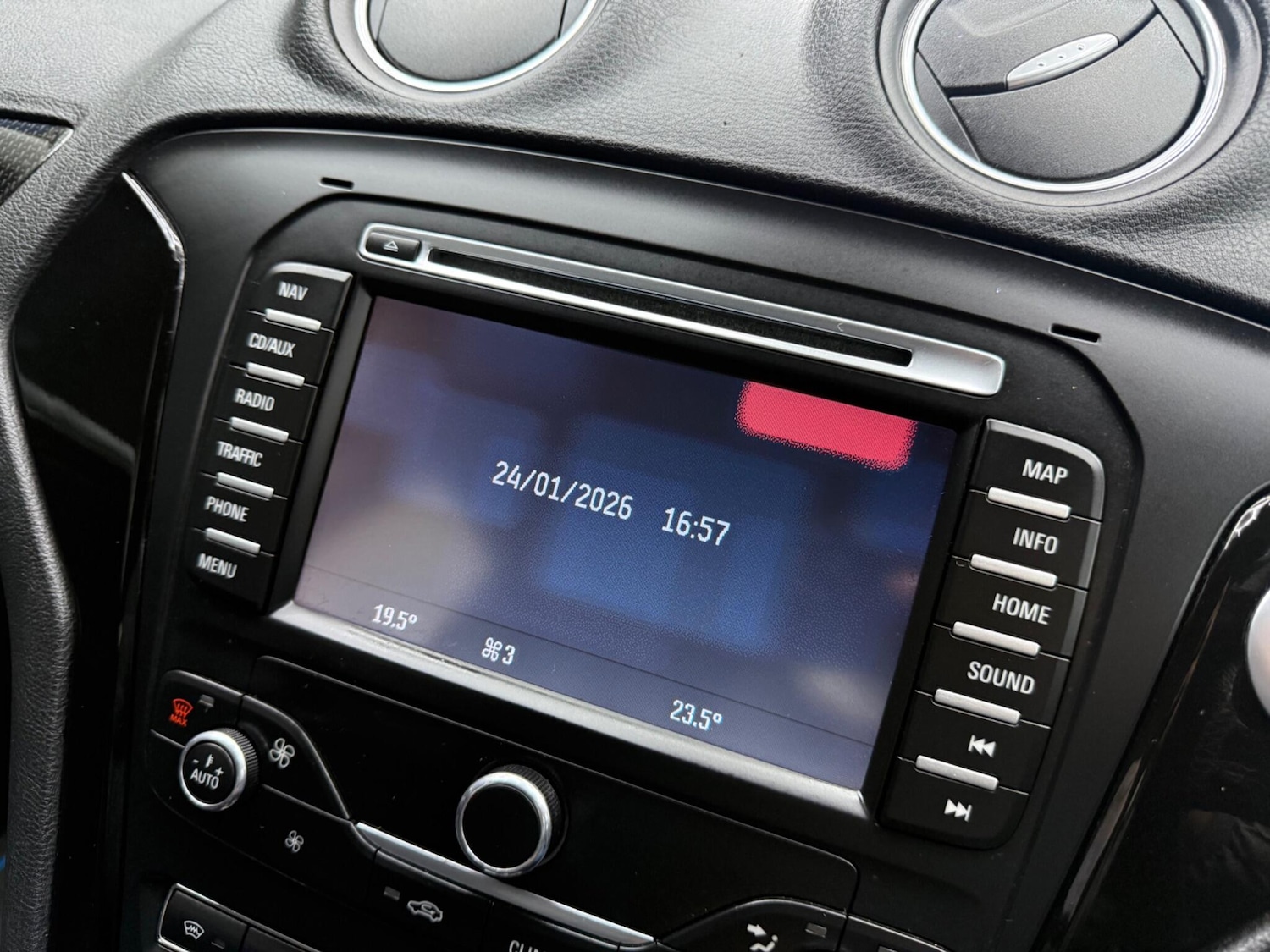 Used Ford Mondeo 2012 for sale - 77314940: Photo 45