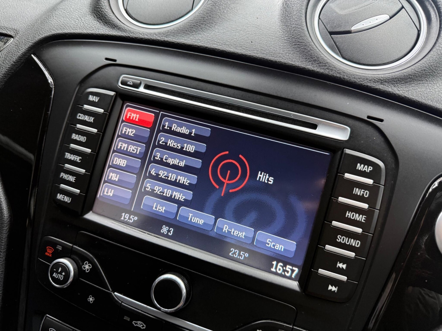 Used Ford Mondeo 2012 for sale - 77314940: Photo 46