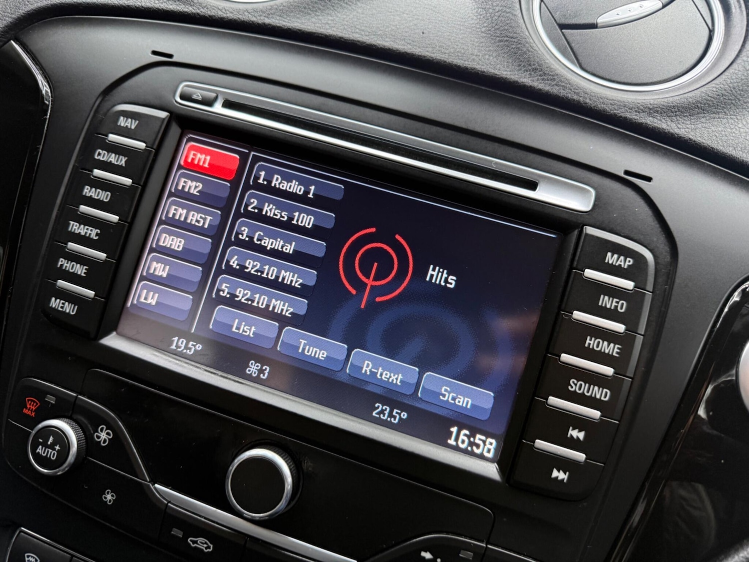 Used Ford Mondeo 2012 for sale - 77314940: Photo 48