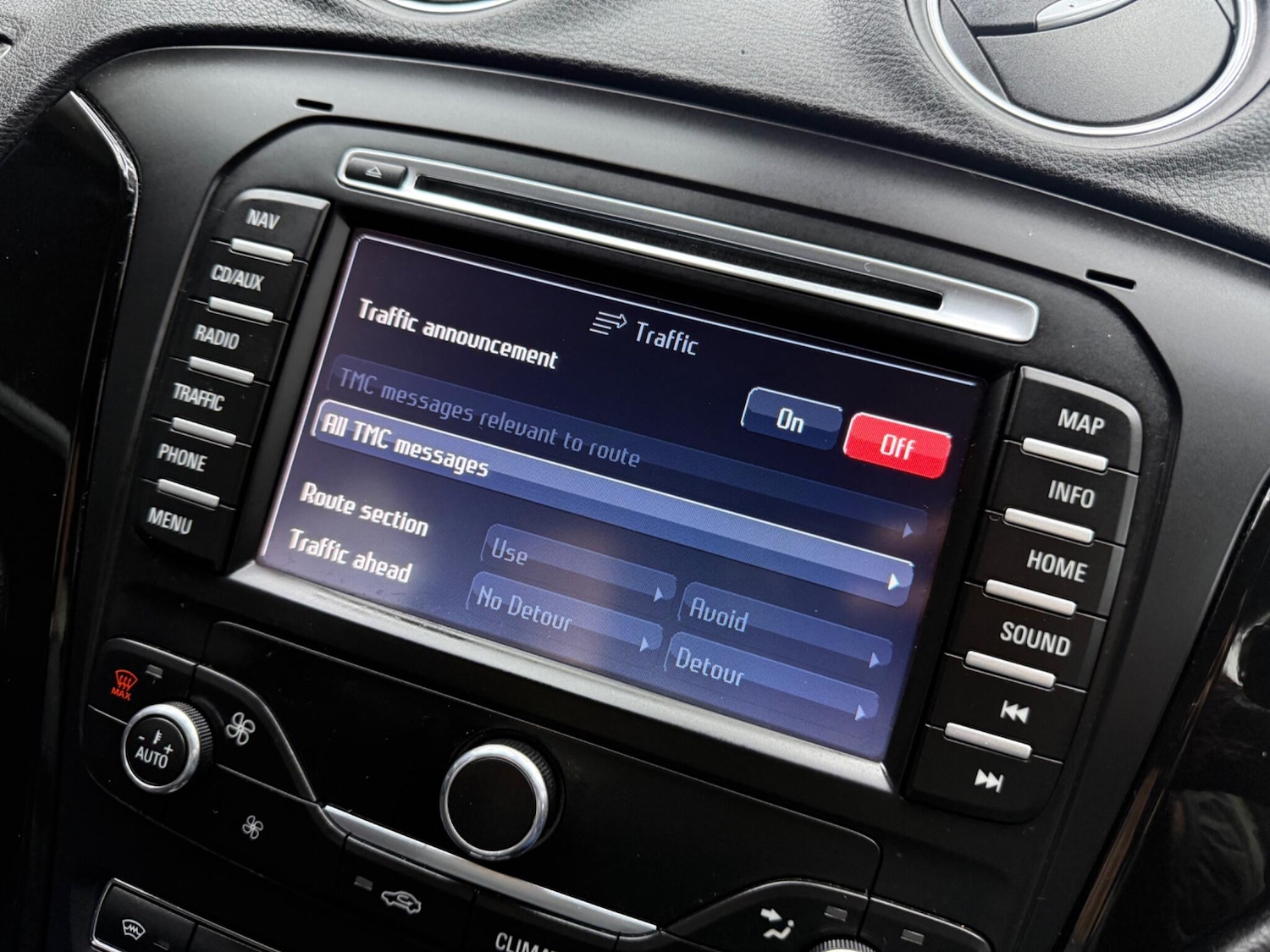 Used Ford Mondeo 2012 for sale - 77314940: Photo 49