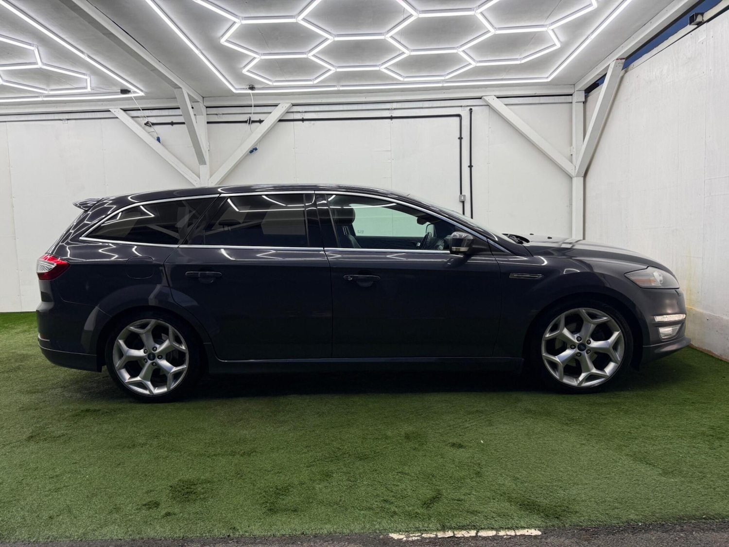 Used Ford Mondeo 2012 for sale - 77314940: Photo 5