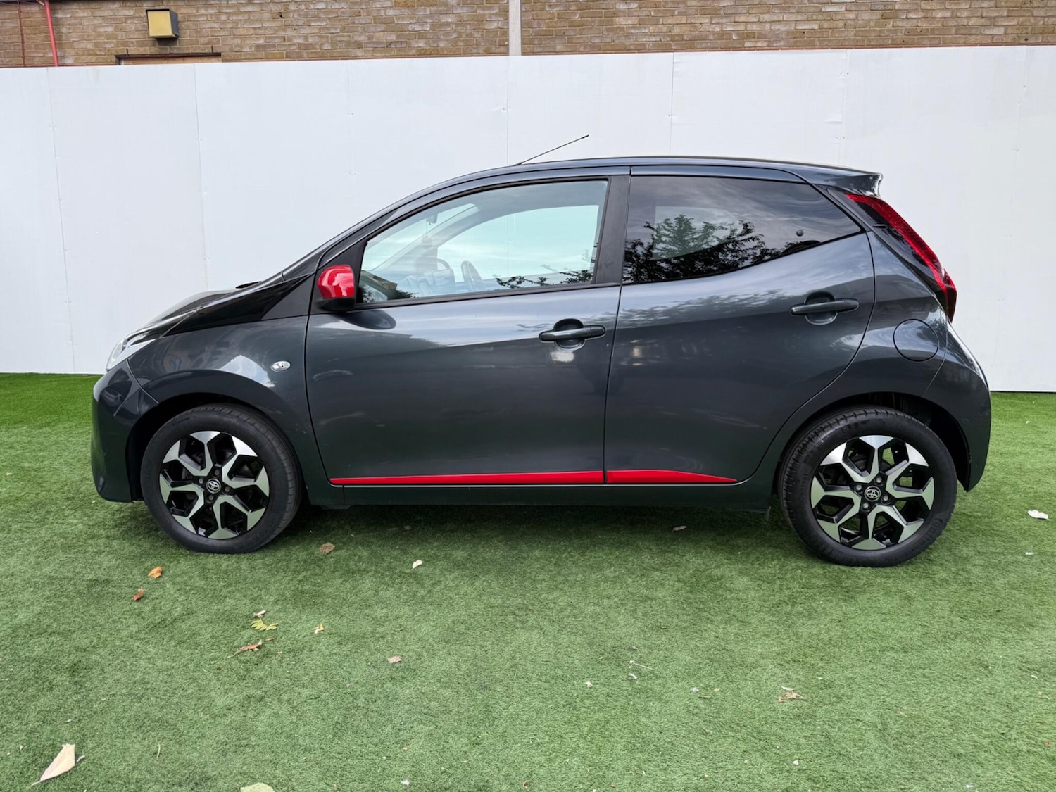 Used Toyota AYGO 2019 for sale - 76484323: Photo 10