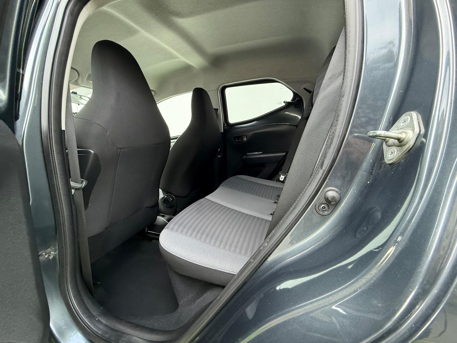 Used Toyota AYGO 2019 for sale - 76484323: Photo 23