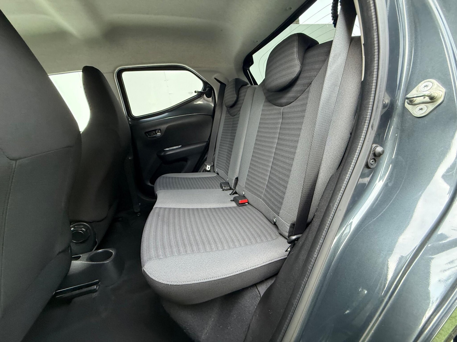 Used Toyota AYGO 2019 for sale - 76484323: Photo 24