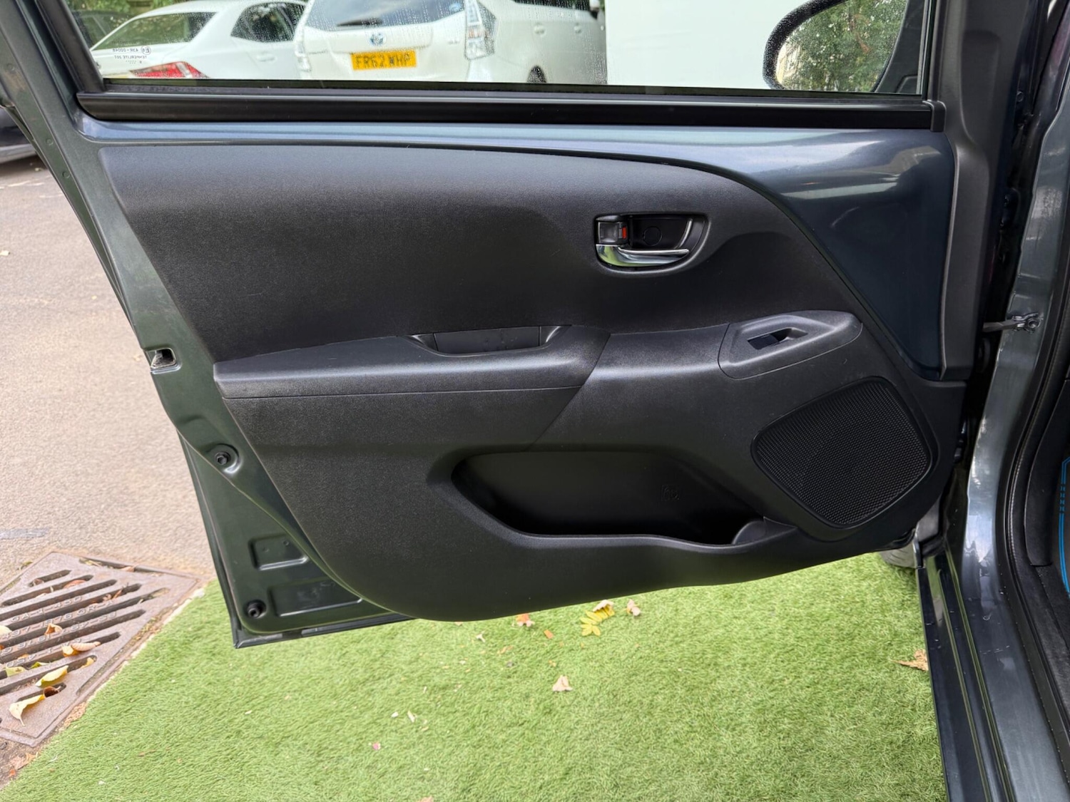 Used Toyota AYGO 2019 for sale - 76484323: Photo 27