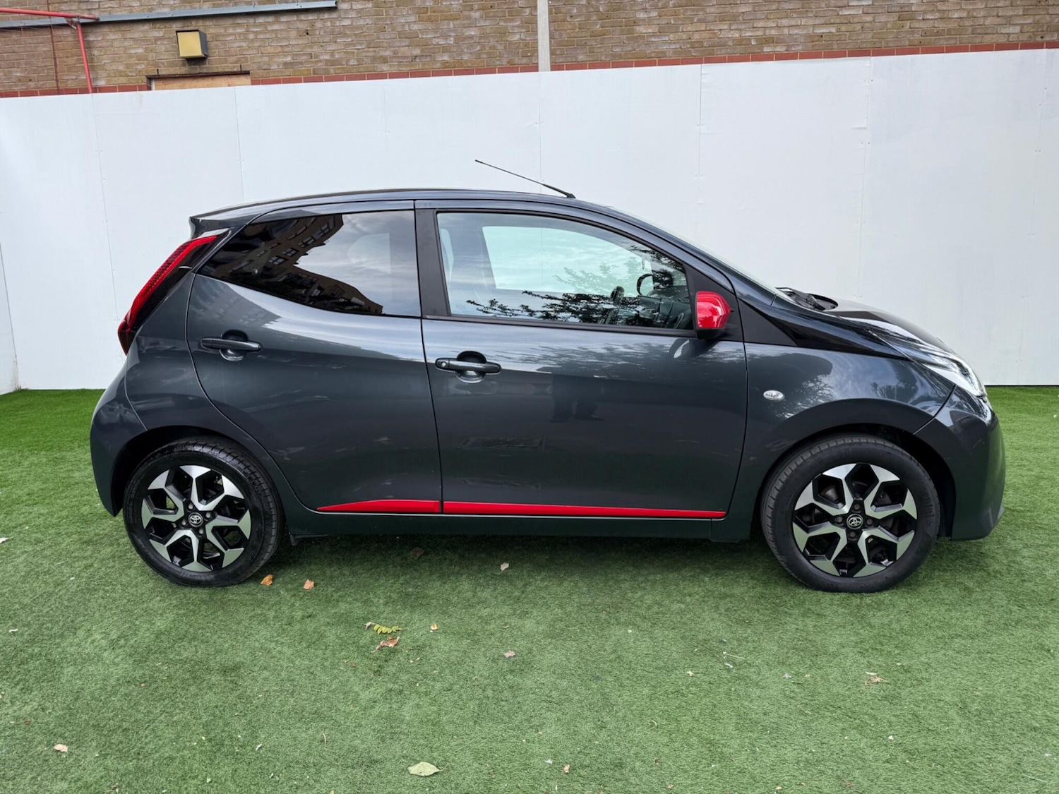 Used Toyota AYGO 2019 for sale - 76484323: Photo 5