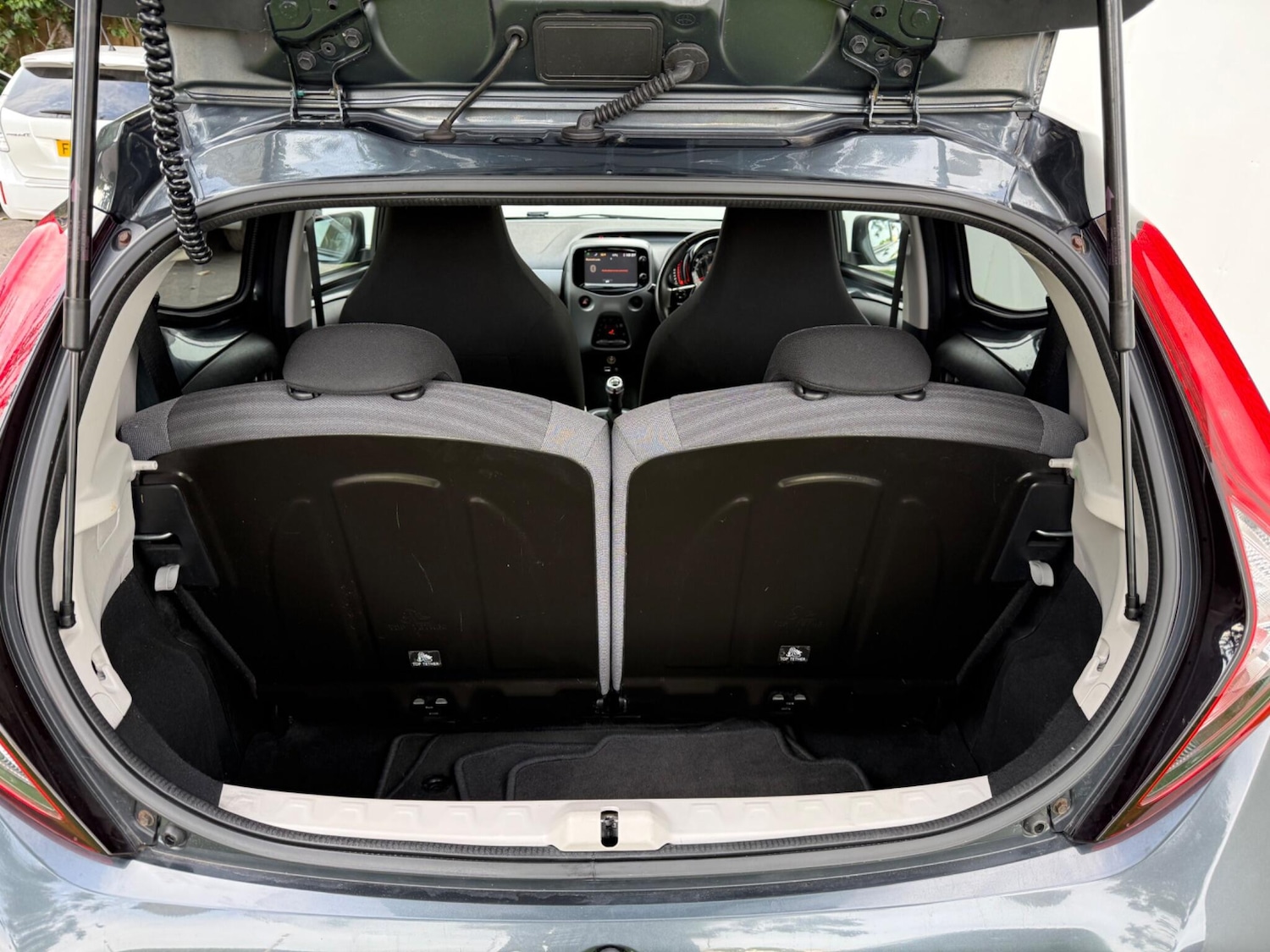 Used Toyota AYGO 2019 for sale - 76484323: Photo 8